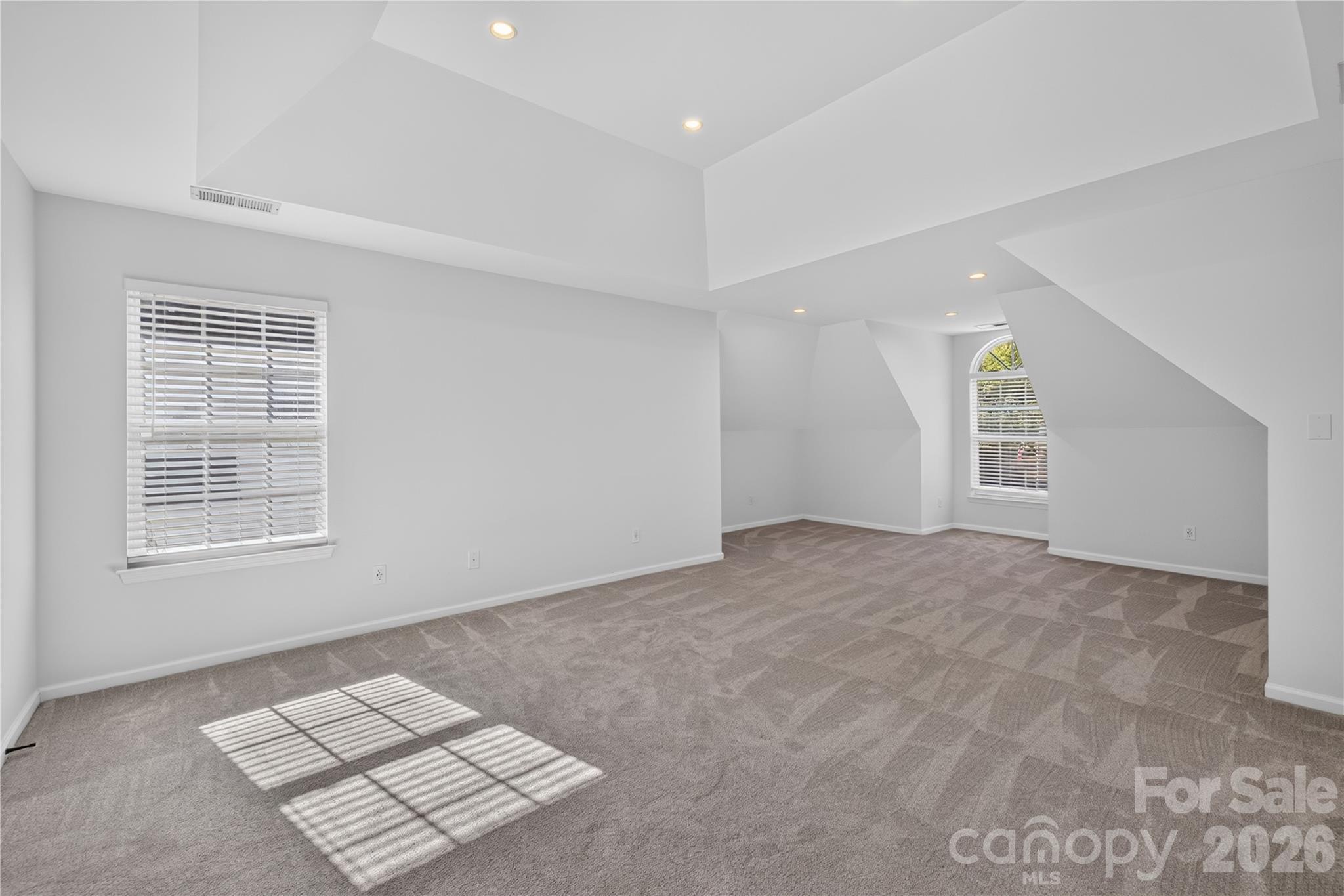 Master Bedroom with vaulted ceiling and knee walls - 12520 Vantage Point Lane, Huntersville