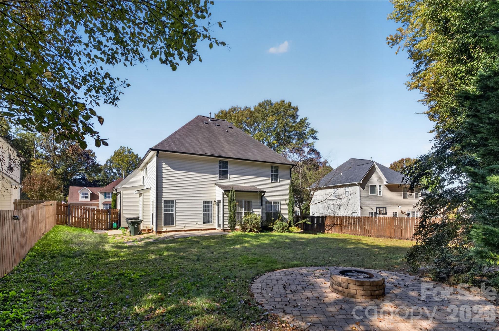 Single Family Residence at 12520 Vantage Point Lane, Huntersville, photo 31 of 37