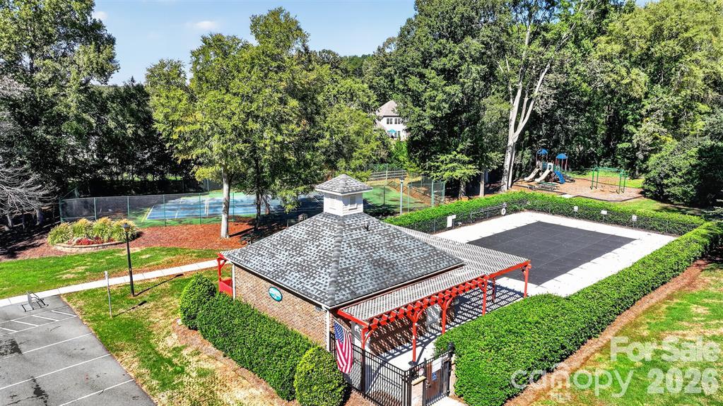 Single Family Residence at 12520 Vantage Point Lane, Huntersville, photo 32 of 37