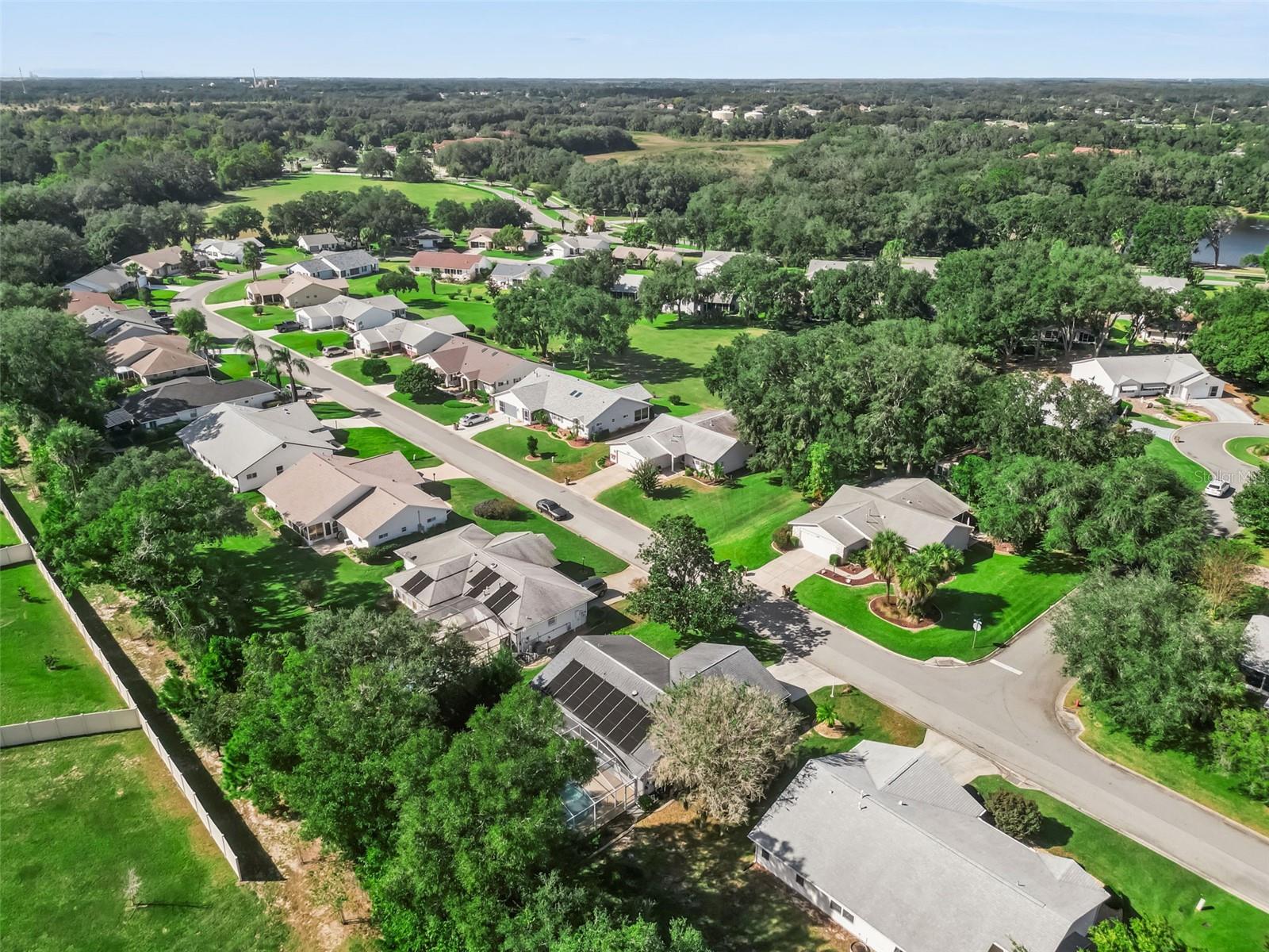 Single Family Residence at 26233 NEWCOMBE CIR, LEESBURG, photo 41 of 80