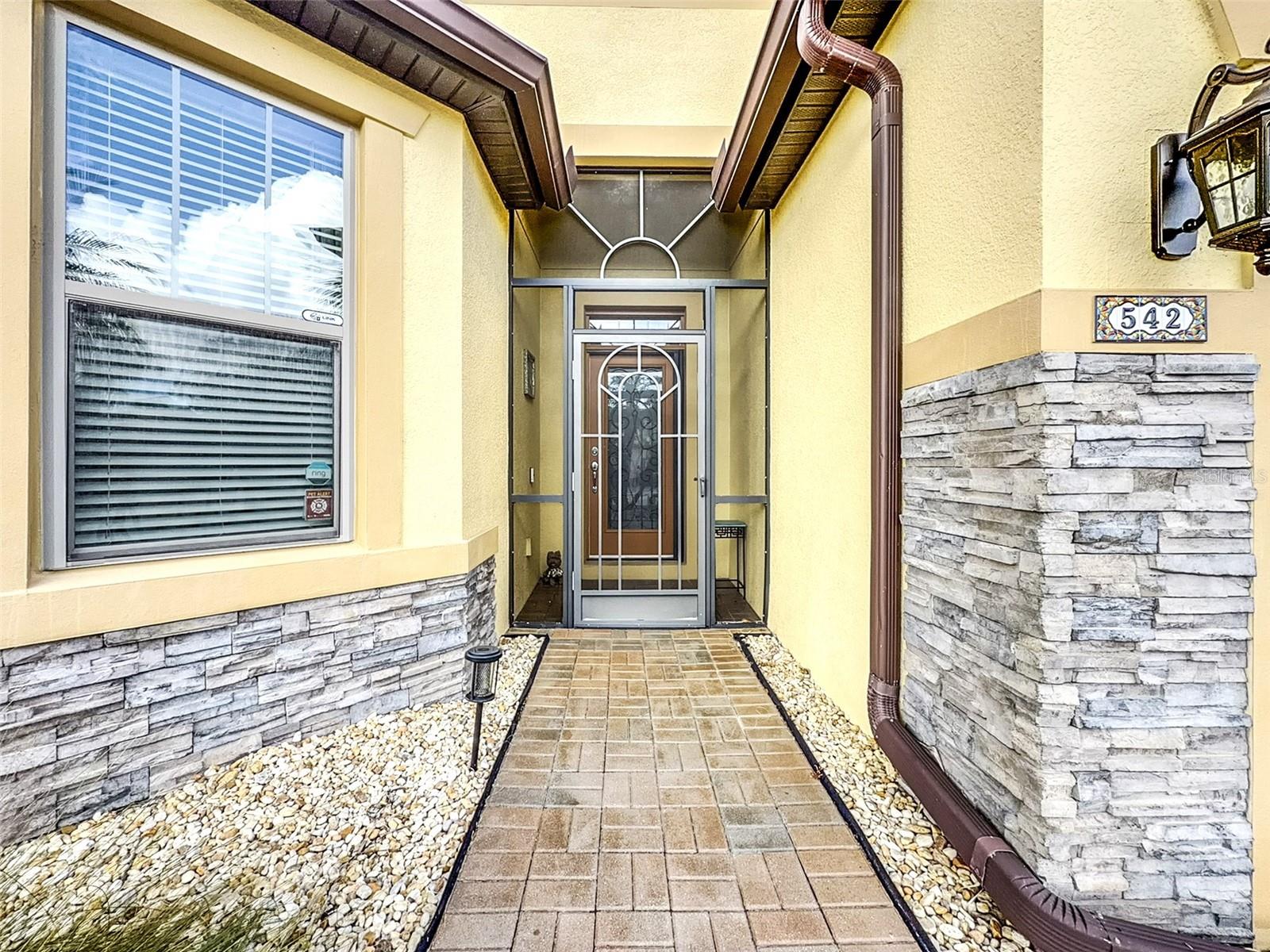 Single Family Residence at 542 CORTEZ DR, DAVENPORT, photo 18 of 65