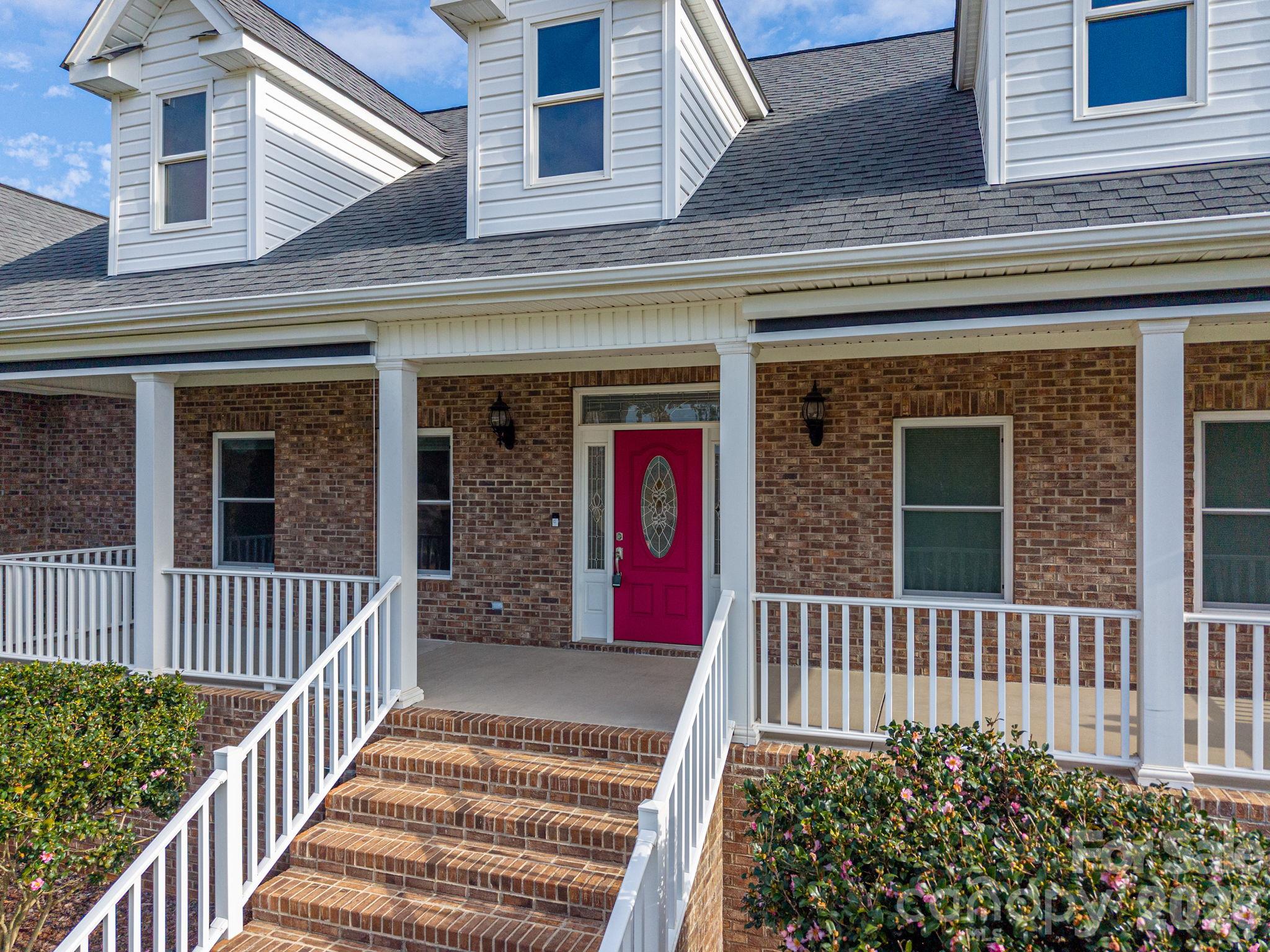 Single Family Residence at 820 Rhodann Drive, Shelby, photo 3 of 44