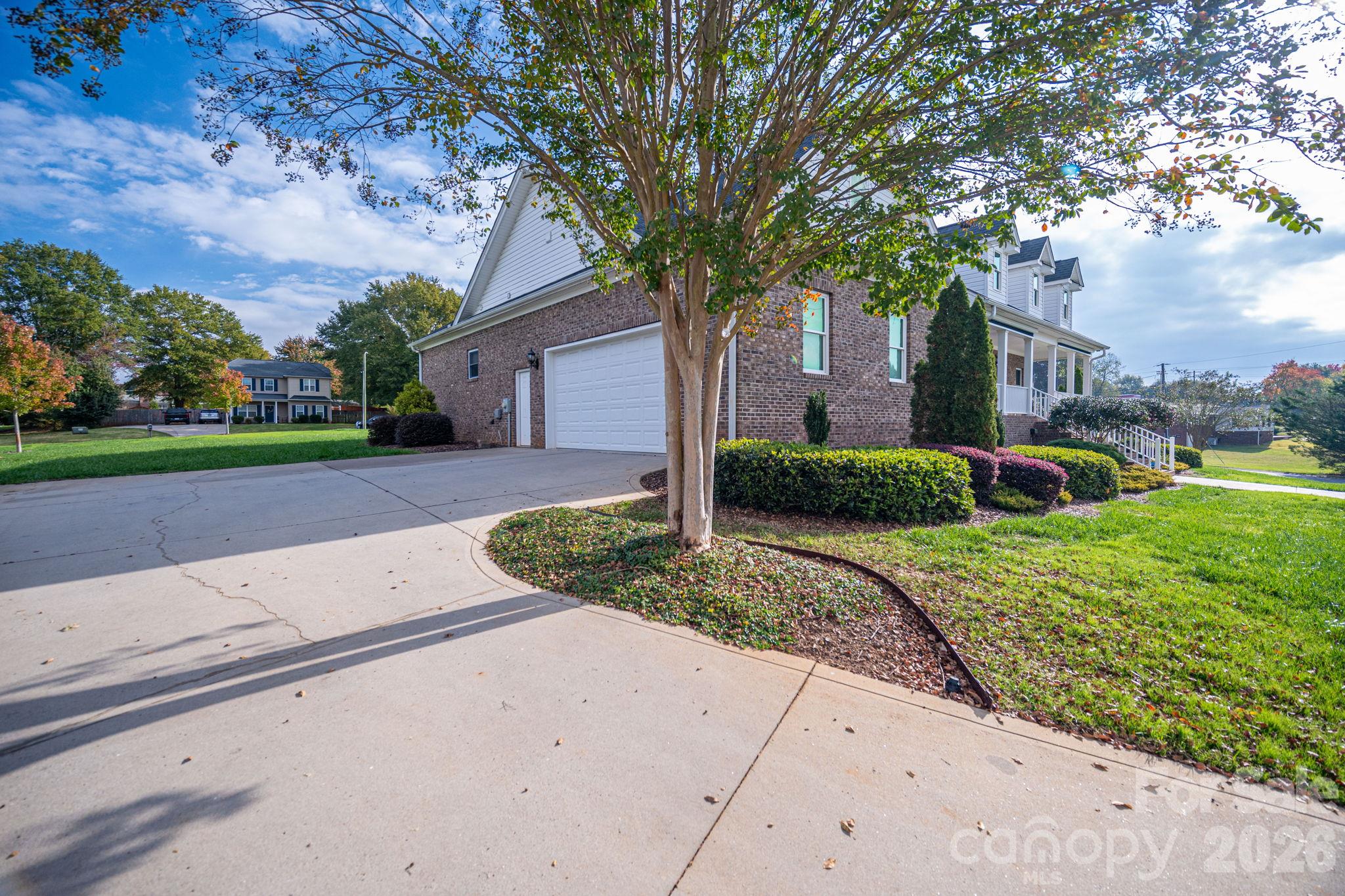 Single Family Residence at 820 Rhodann Drive, Shelby, photo 11 of 44