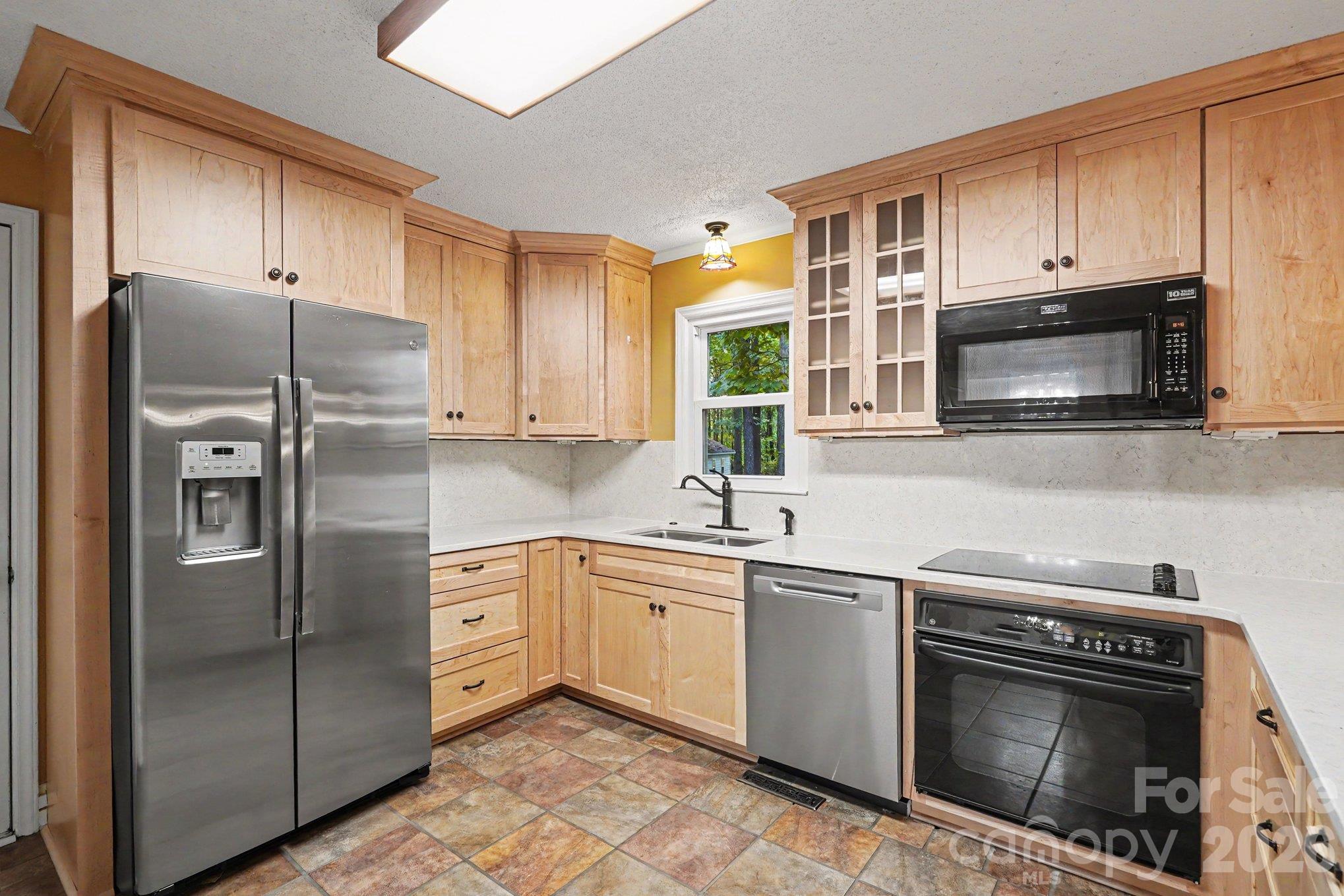 Single Family Residence at 4608 Sarandon Court, Charlotte, photo 15 of 46