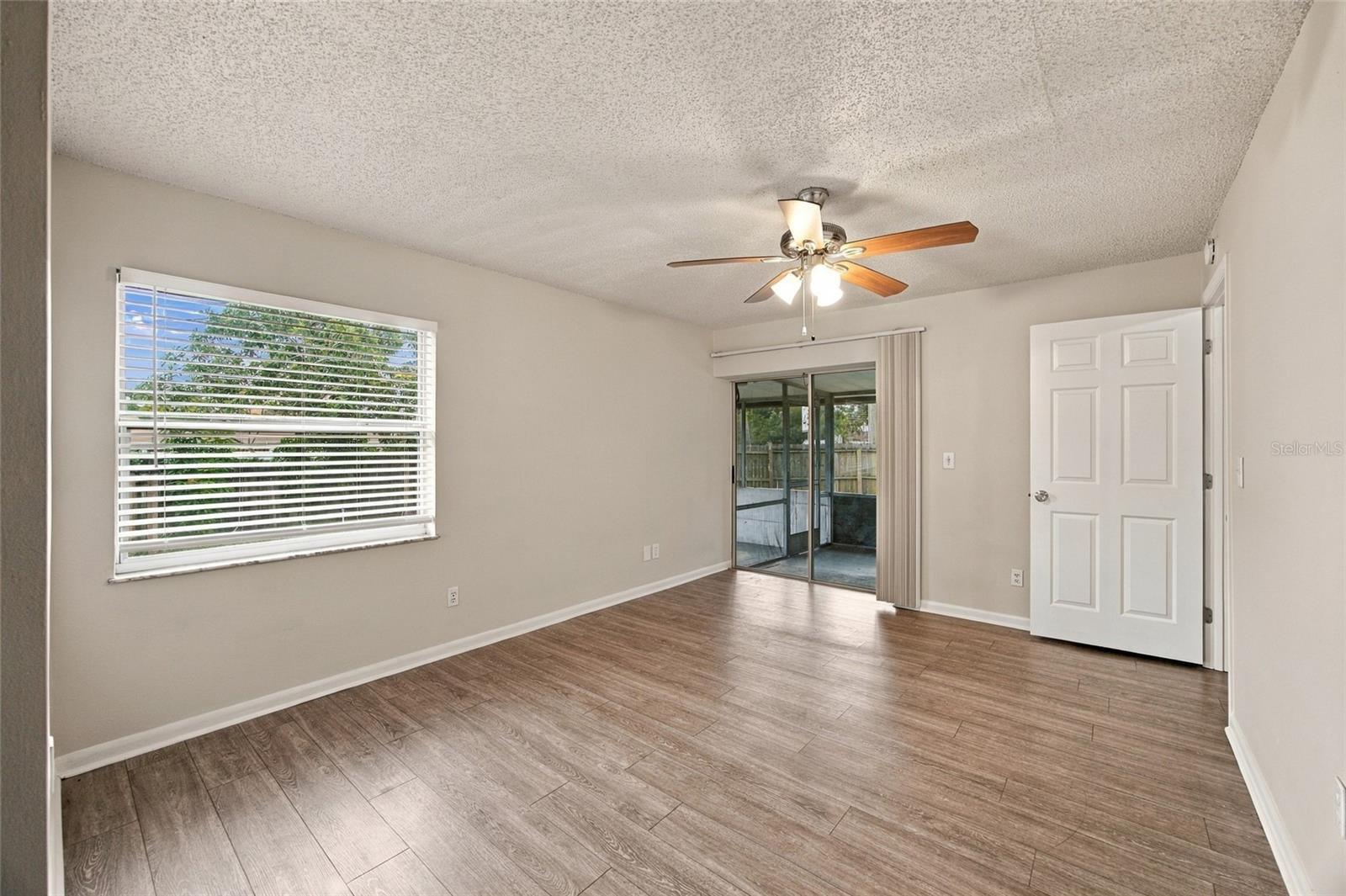 Primary Bedroom - 2704 WOODVIEW CT, CLEARWATER