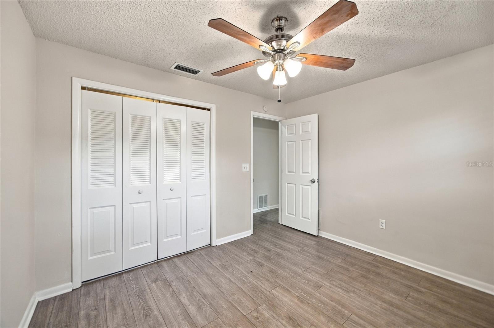 Front Bedroom - 2704 WOODVIEW CT, CLEARWATER