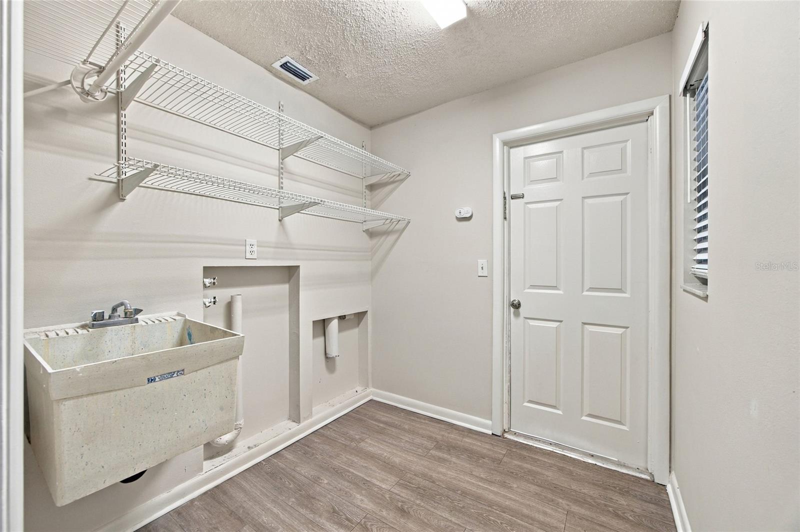 Laundry Room - 2704 WOODVIEW CT, CLEARWATER