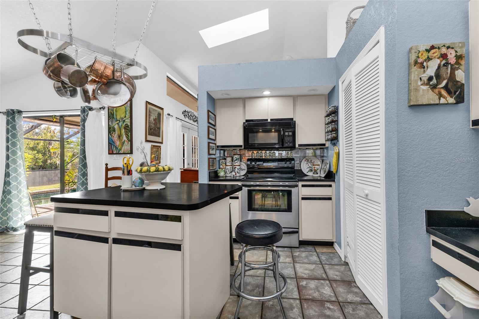 KITCHEN - 1360 INVERNESS ST, PORT CHARLOTTE