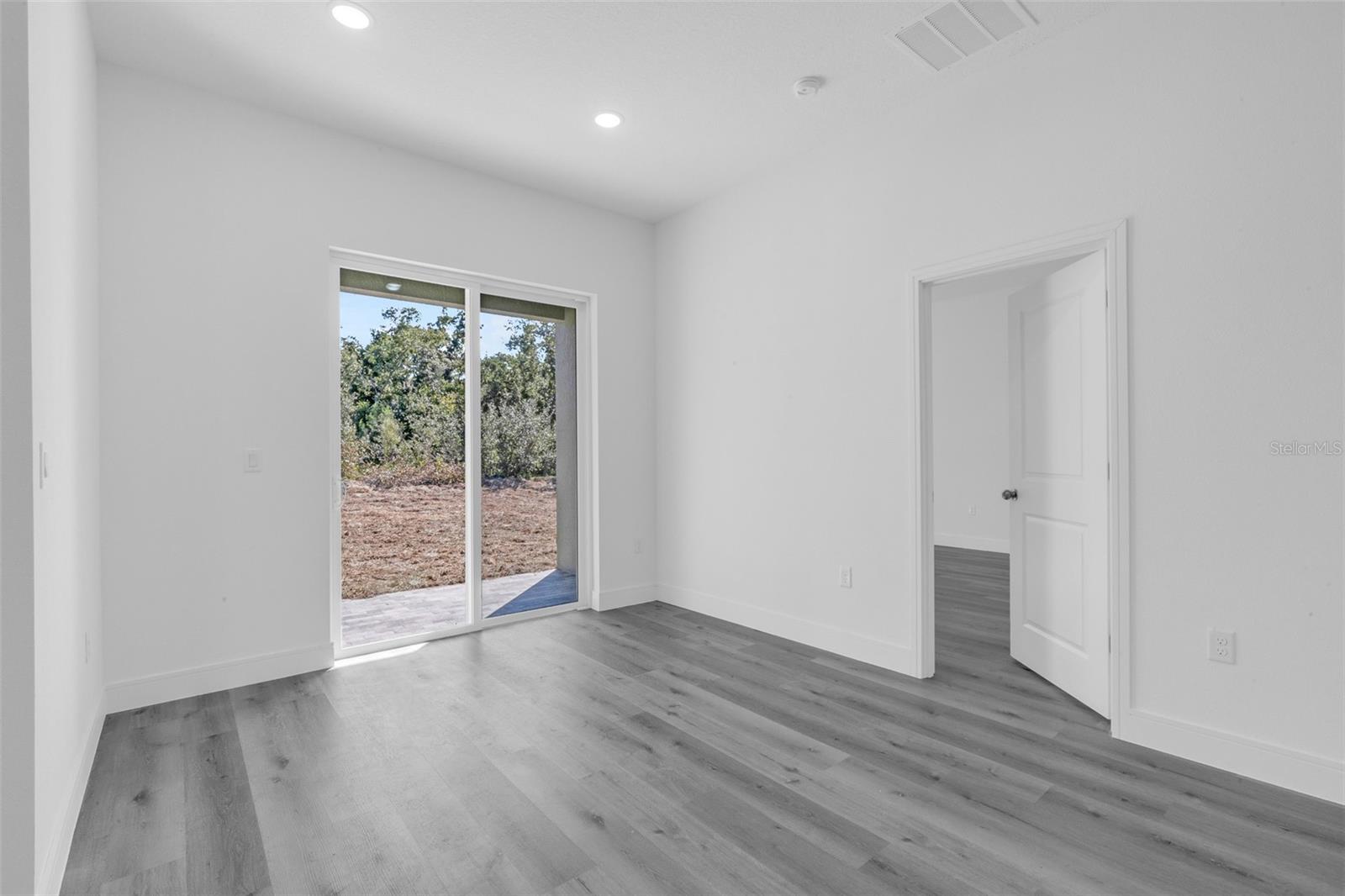 Single Family Residence at 16224 SW 48TH CIR, OCALA, photo 12 of 35