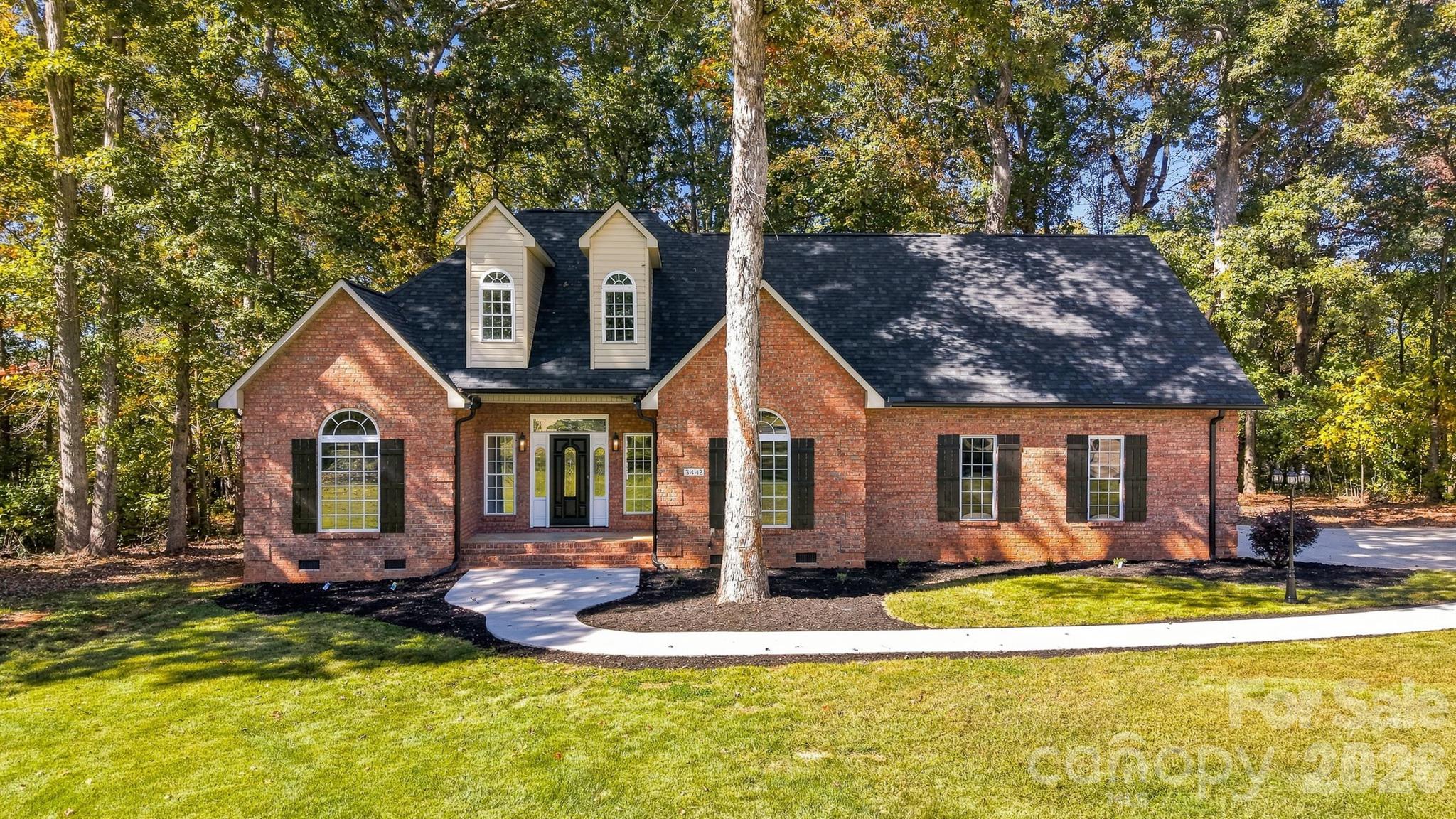3442 Sourwood Court