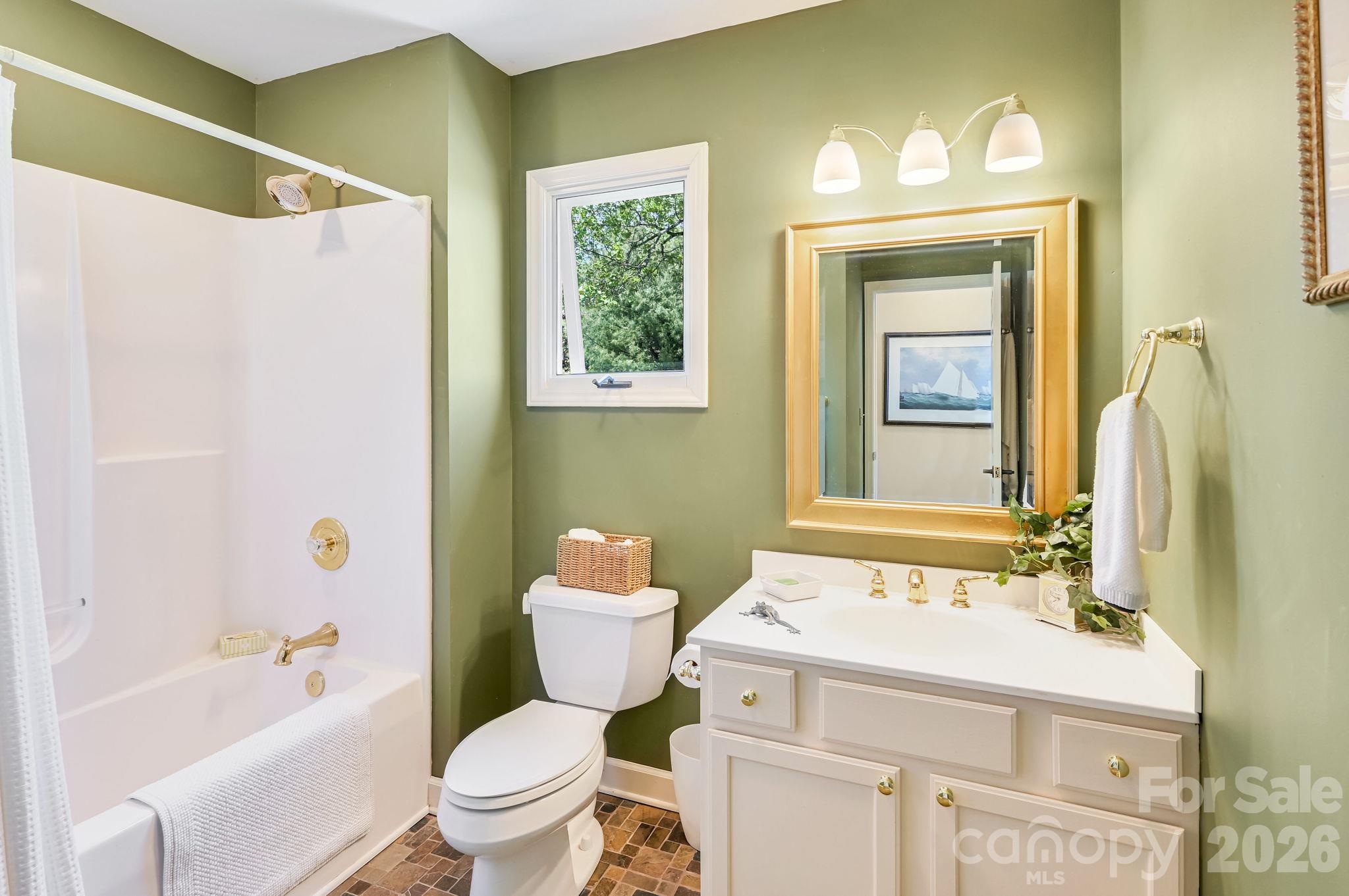 Main level Hall Bath - 107 Fawns Rest None, Black Mountain