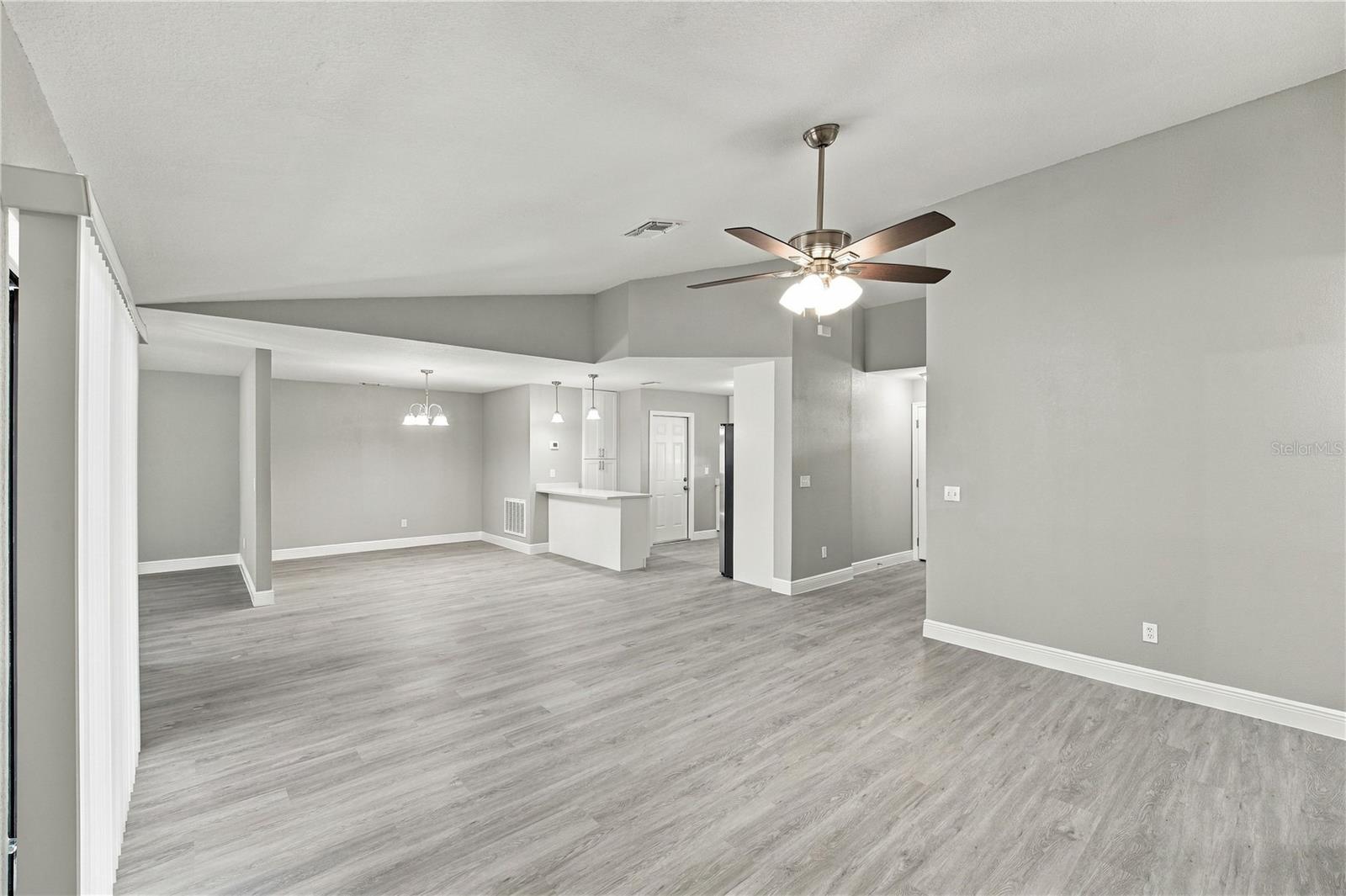 Single Family Residence at 136 PUELBA LN, KISSIMMEE, photo 5 of 33