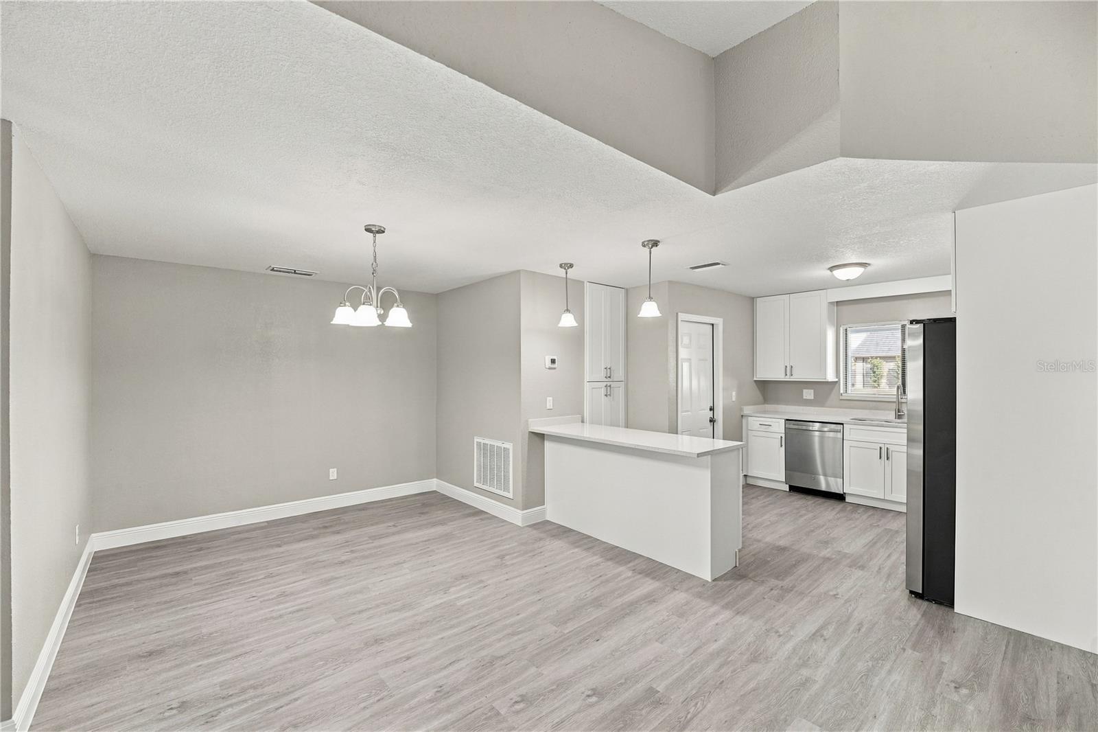 Single Family Residence at 136 PUELBA LN, KISSIMMEE, photo 8 of 33