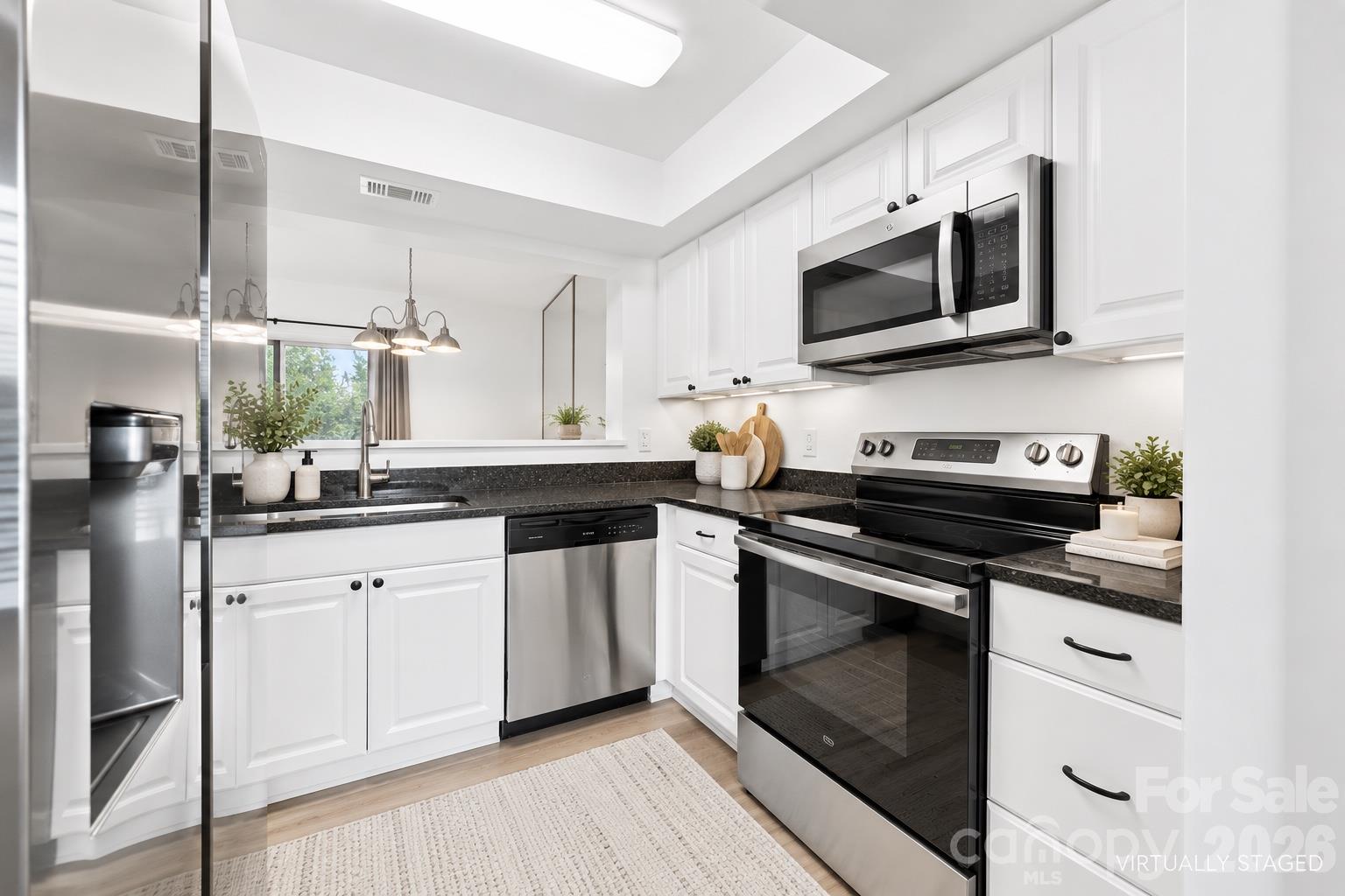 kitchen - virtually staged - 9401 Vicksburg Park Court, Charlotte