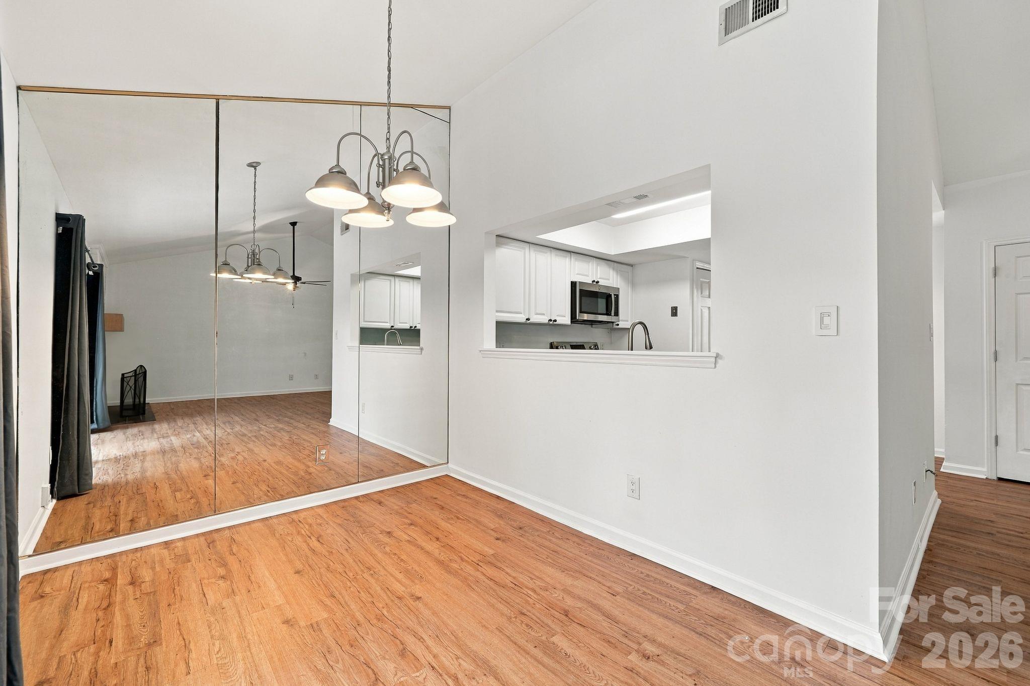 Condominium at 9401 Vicksburg Park Court, Charlotte, photo 8 of 25