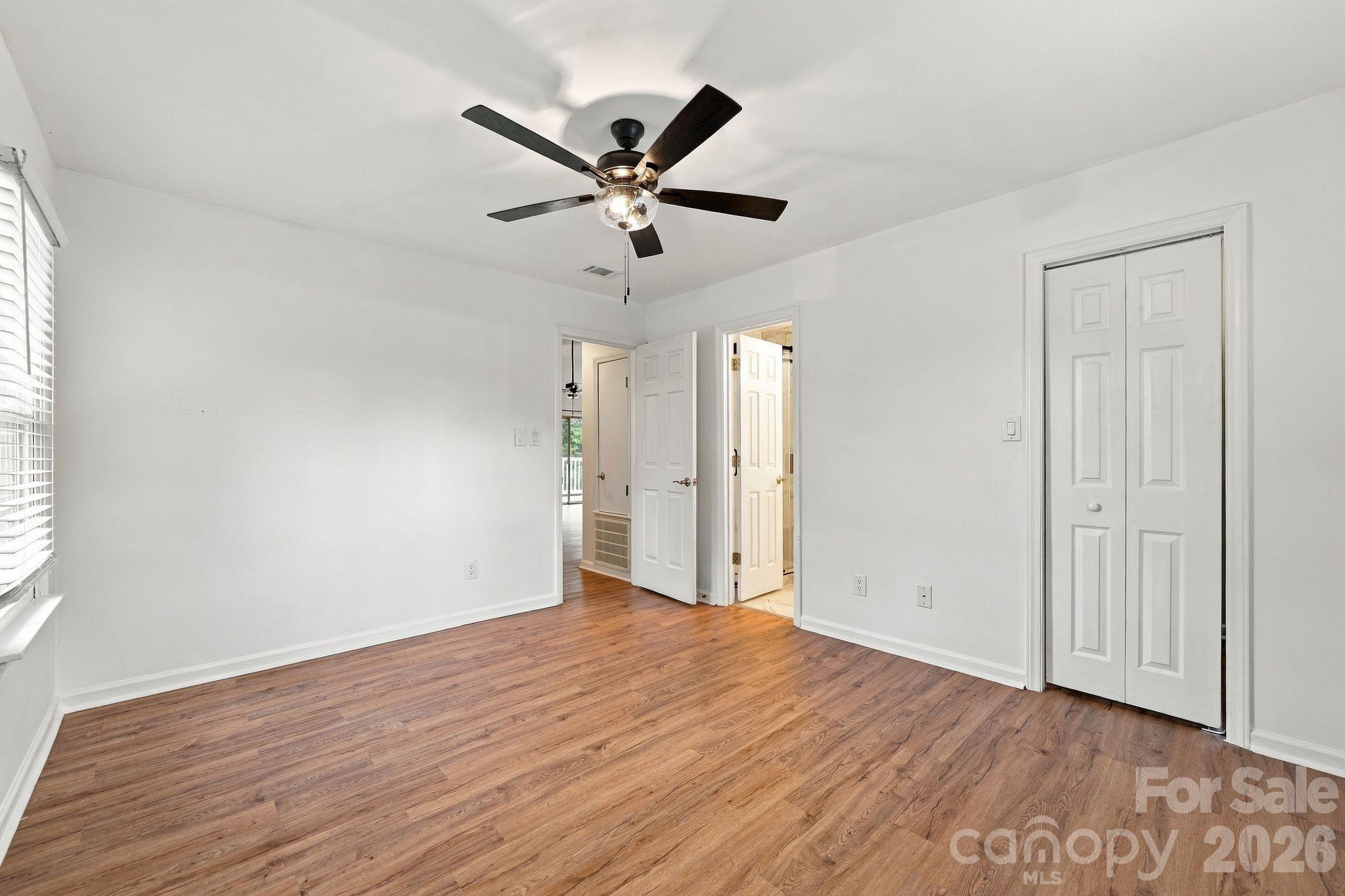 Condominium at 9401 Vicksburg Park Court, Charlotte, photo 11 of 25