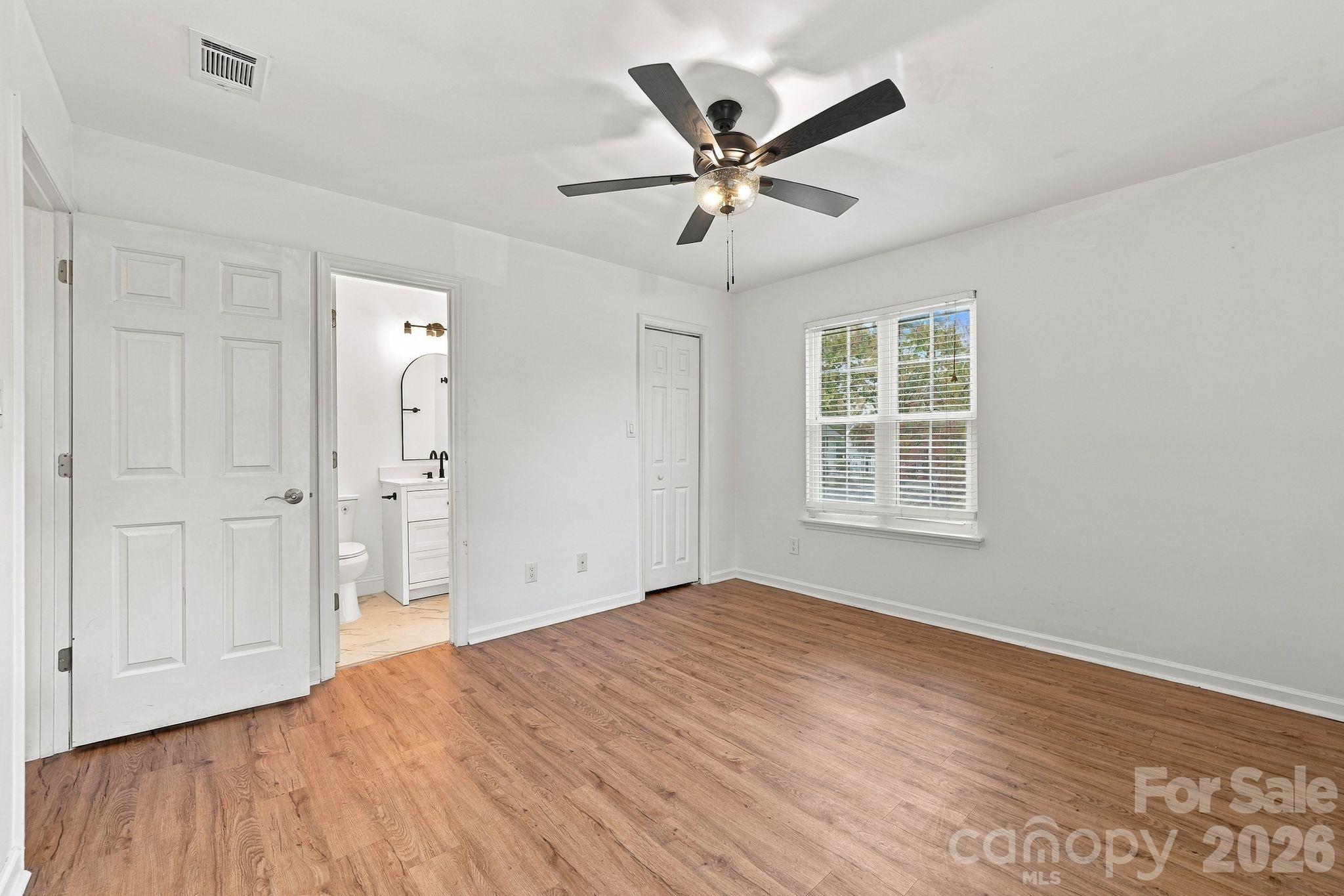Condominium at 9401 Vicksburg Park Court, Charlotte, photo 12 of 25