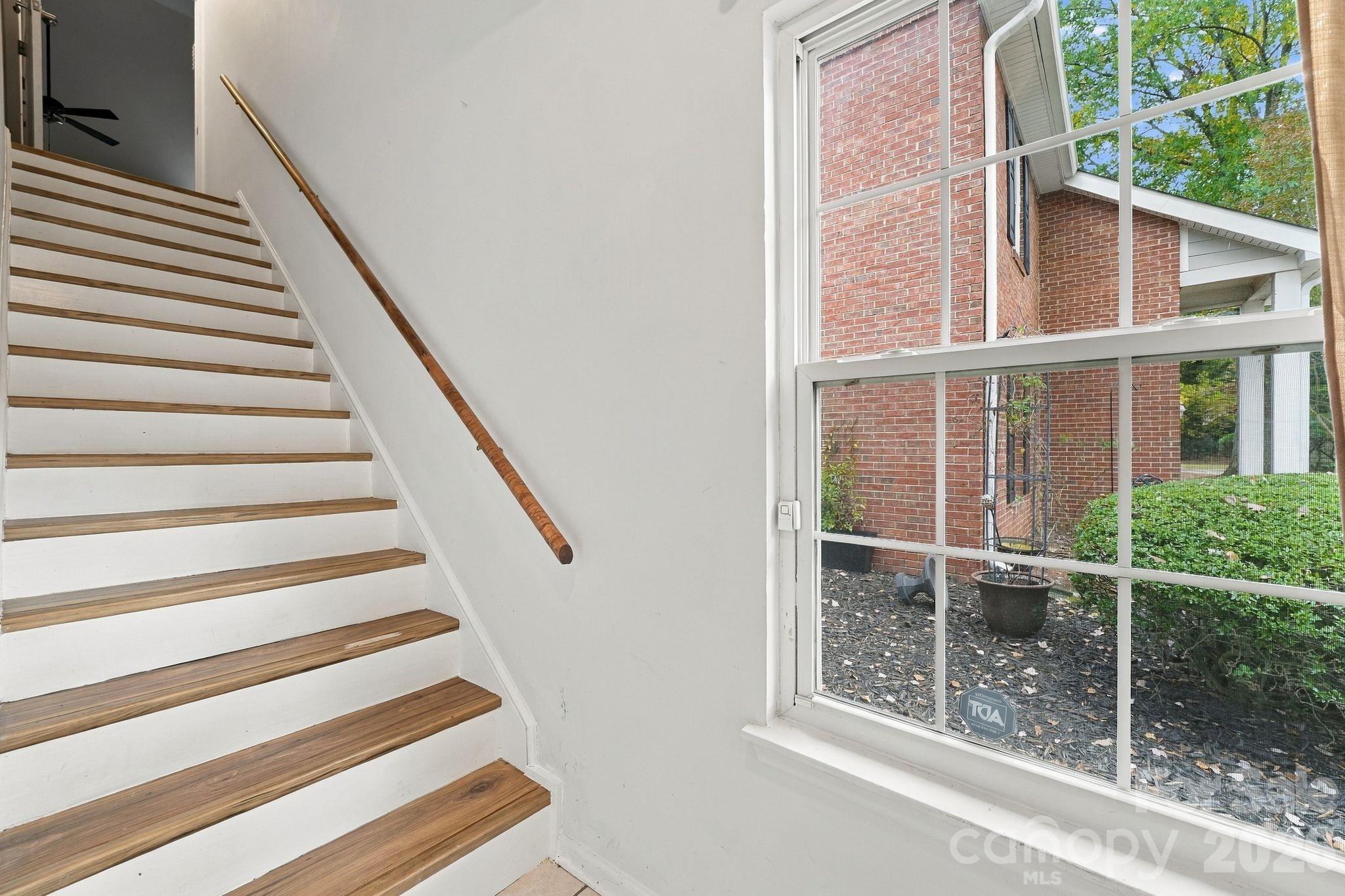 Condominium at 9401 Vicksburg Park Court, Charlotte, photo 22 of 25