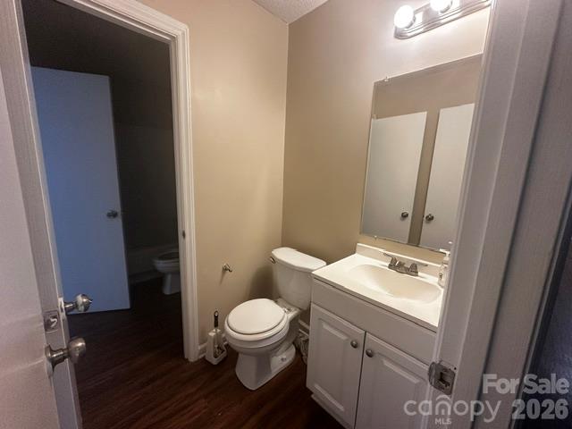 Single Family Residence at 7600 Lancashire Drive, Charlotte, photo 3 of 11