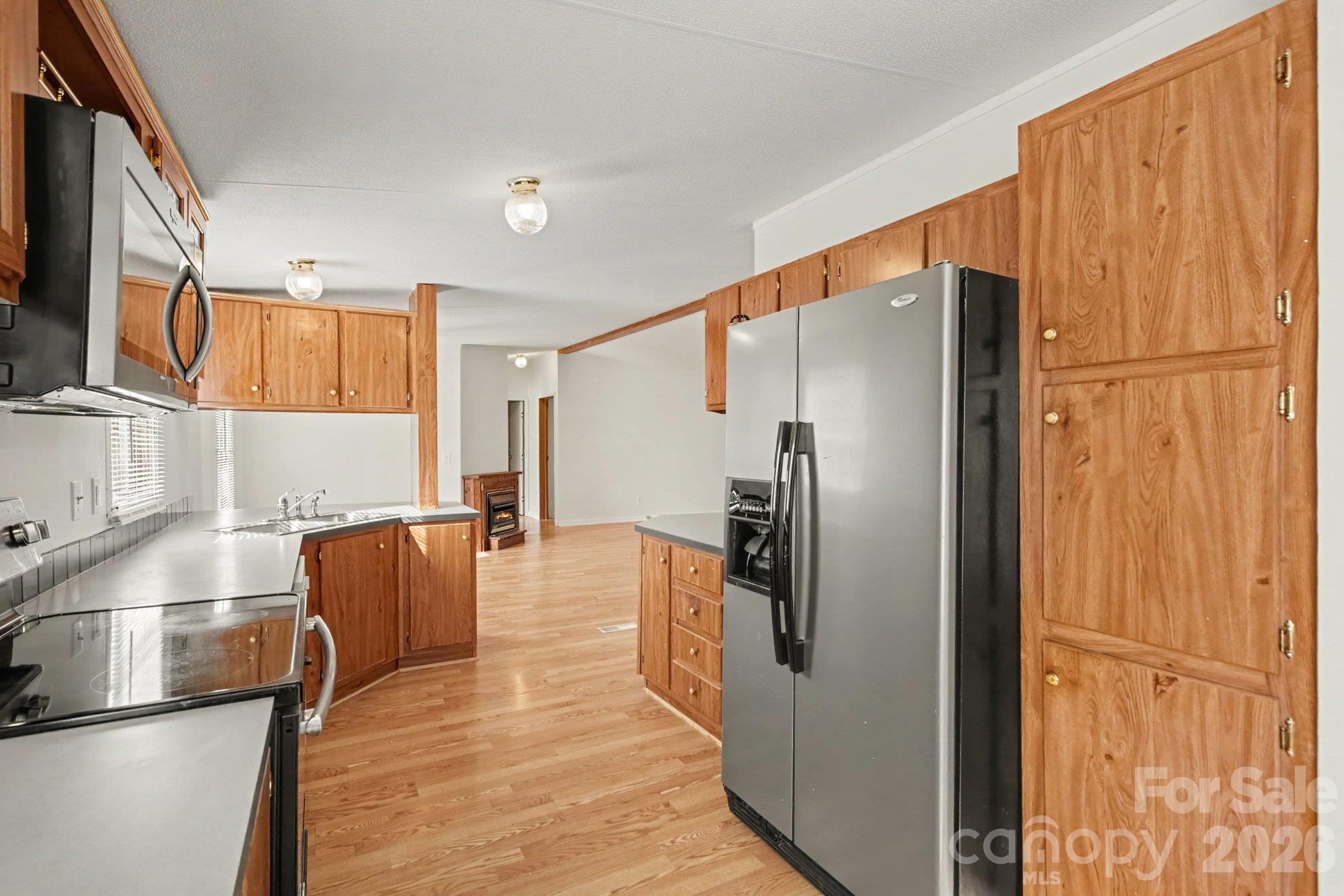 Single Family Residence at 2014 Anna Lane, Yadkinville, photo 4 of 29