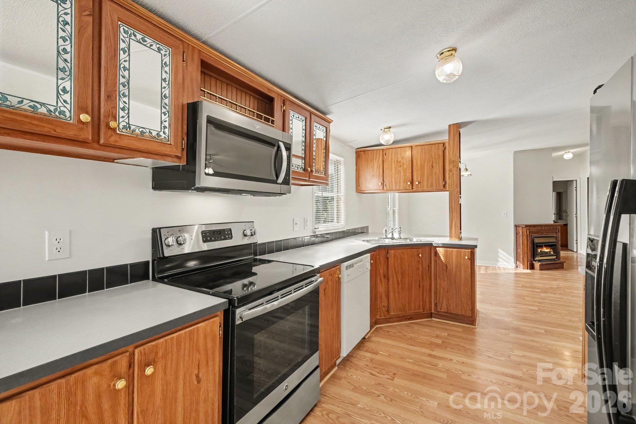 Single Family Residence at 2014 Anna Lane, Yadkinville, photo 5 of 29