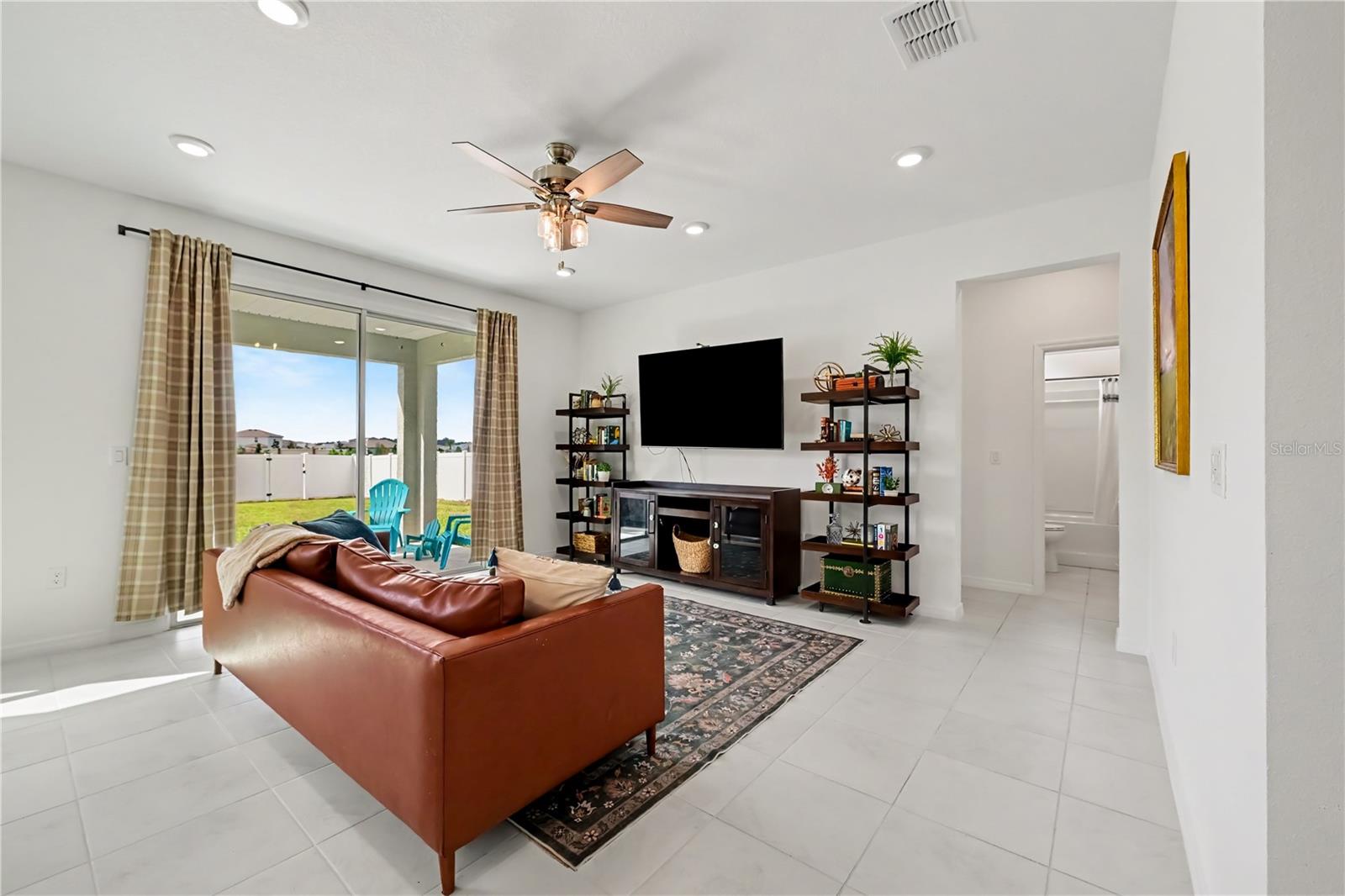 Single Family Residence at 5752 SW 72ND CT, OCALA, photo 6 of 33