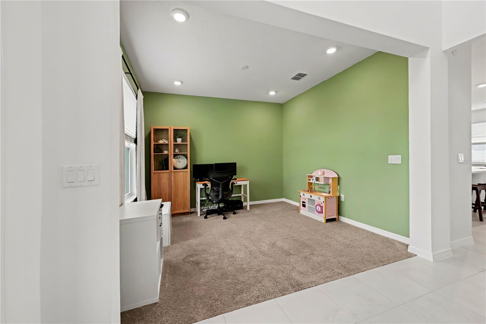 Single Family Residence at 5752 SW 72ND CT, OCALA, photo 18 of 33