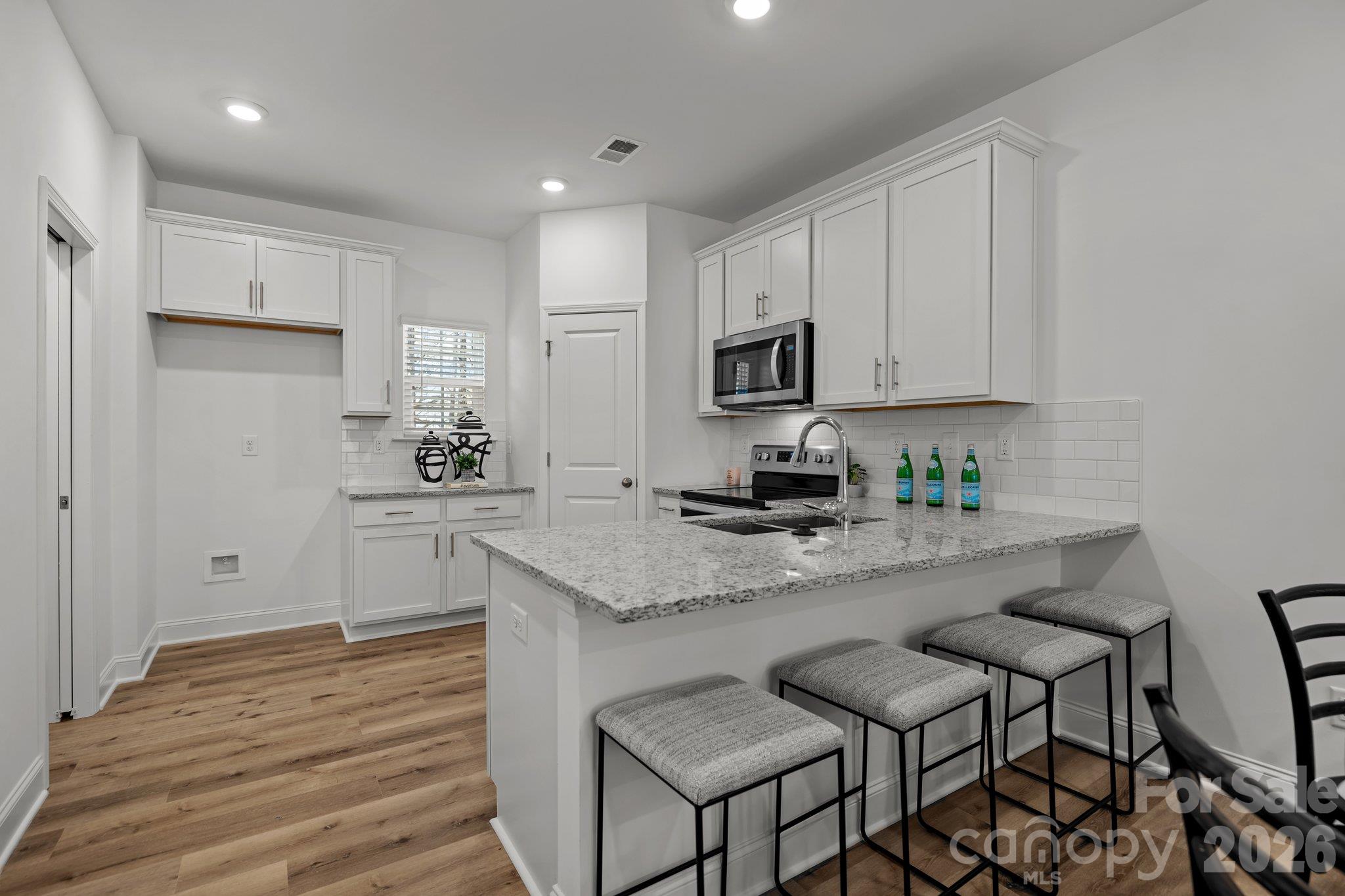 Townhouse at 3216 Butler Hill Drive, Matthews, photo 5 of 24