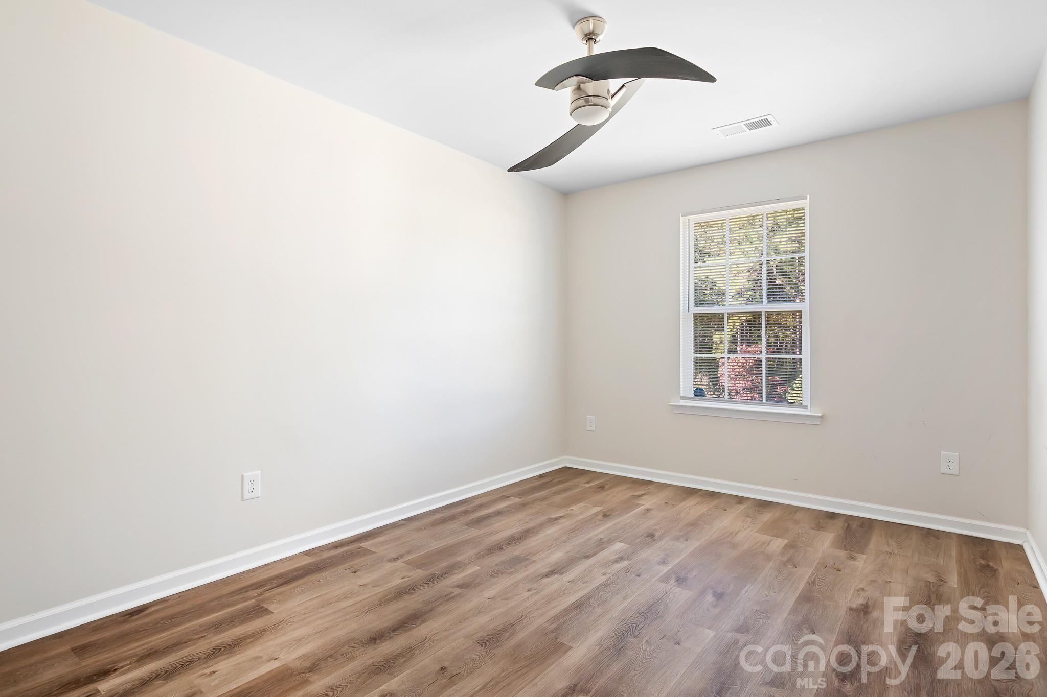 Single Family Residence at 196 Falls Cove Drive, Troutman, photo 16 of 37