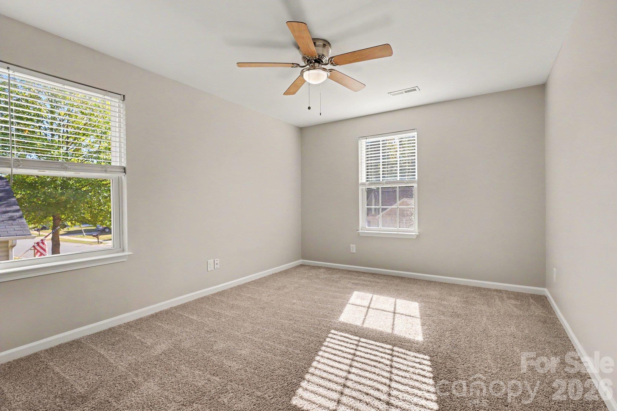 Single Family Residence at 634 Stillgreen Lane, Charlotte, photo 10 of 19