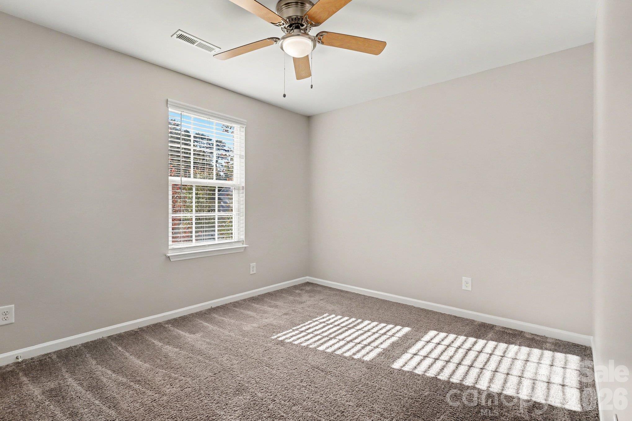 Single Family Residence at 634 Stillgreen Lane, Charlotte, photo 11 of 19