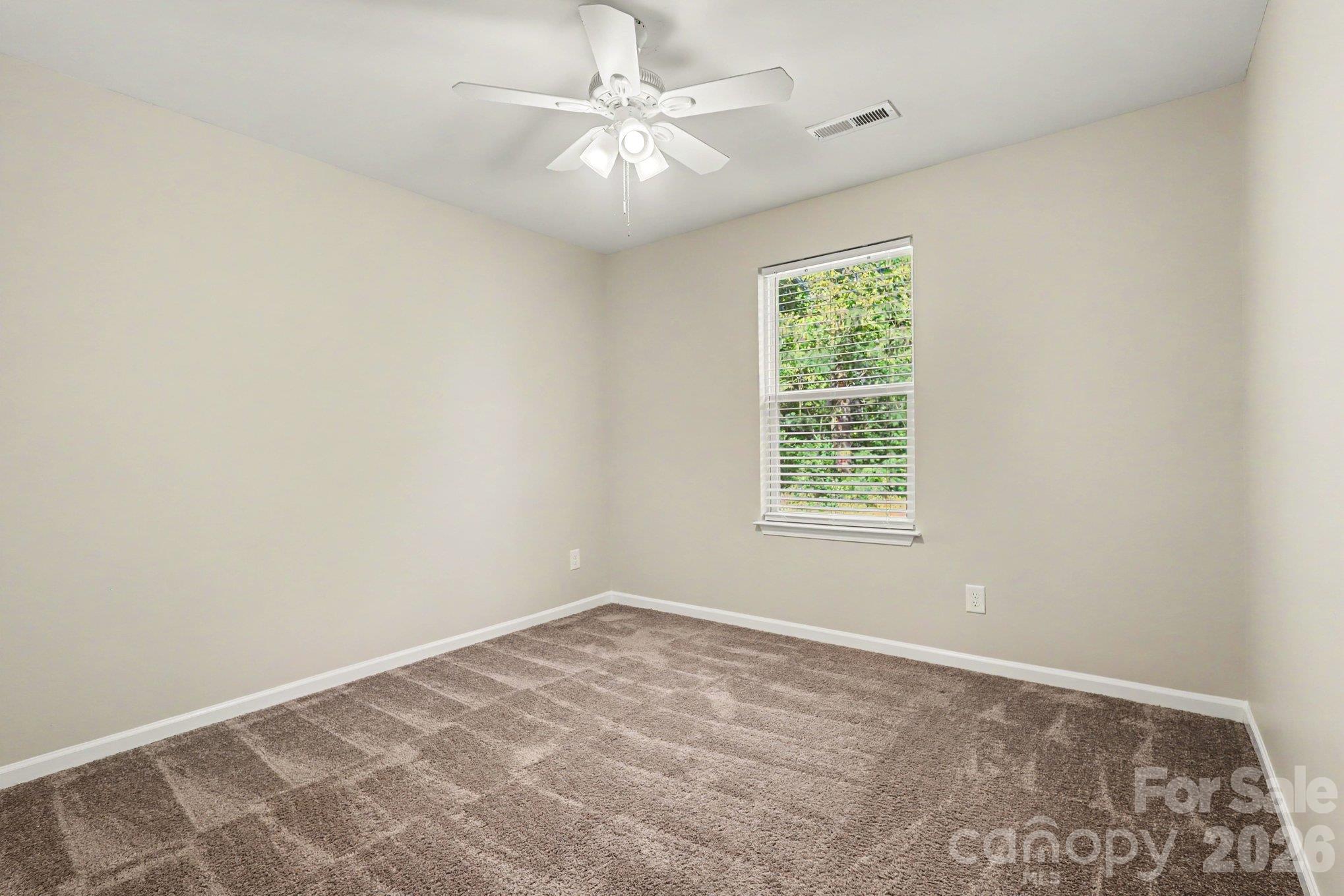 Single Family Residence at 634 Stillgreen Lane, Charlotte, photo 13 of 19