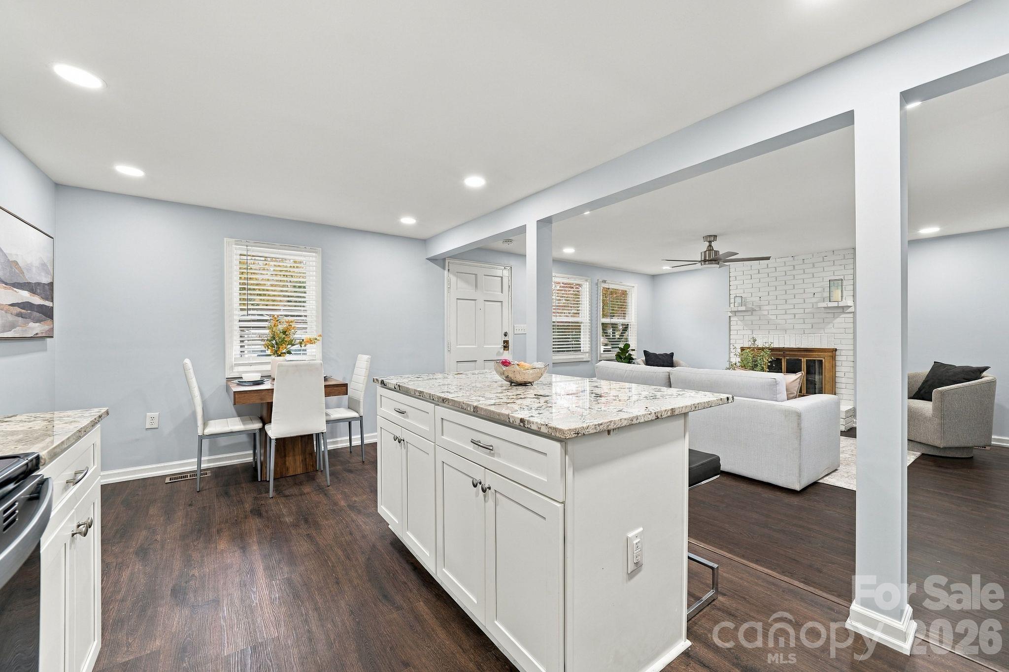 Single Family Residence at 841 Mcarthur Avenue, Charlotte, photo 7 of 33