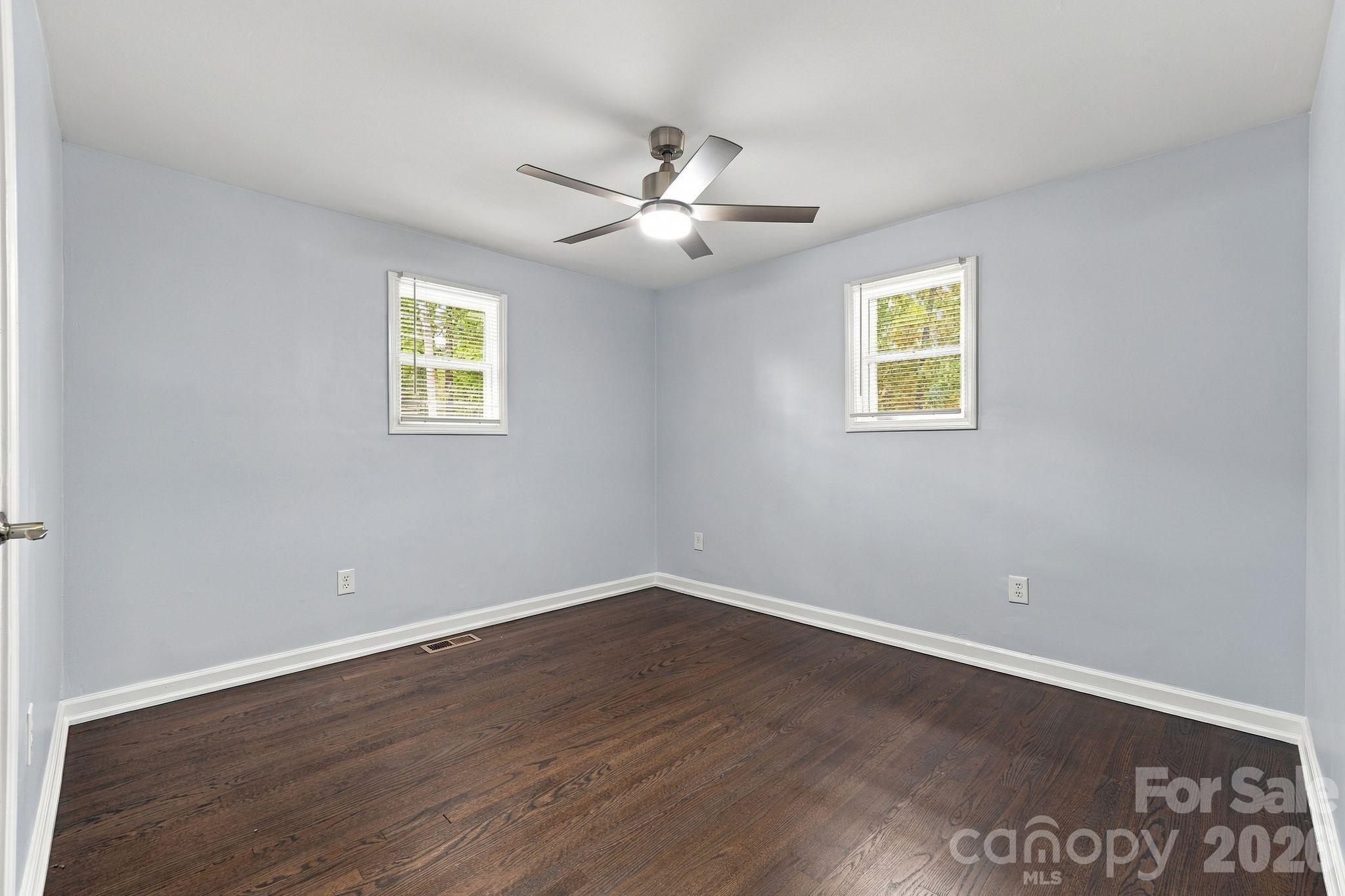 Single Family Residence at 841 Mcarthur Avenue, Charlotte, photo 23 of 33