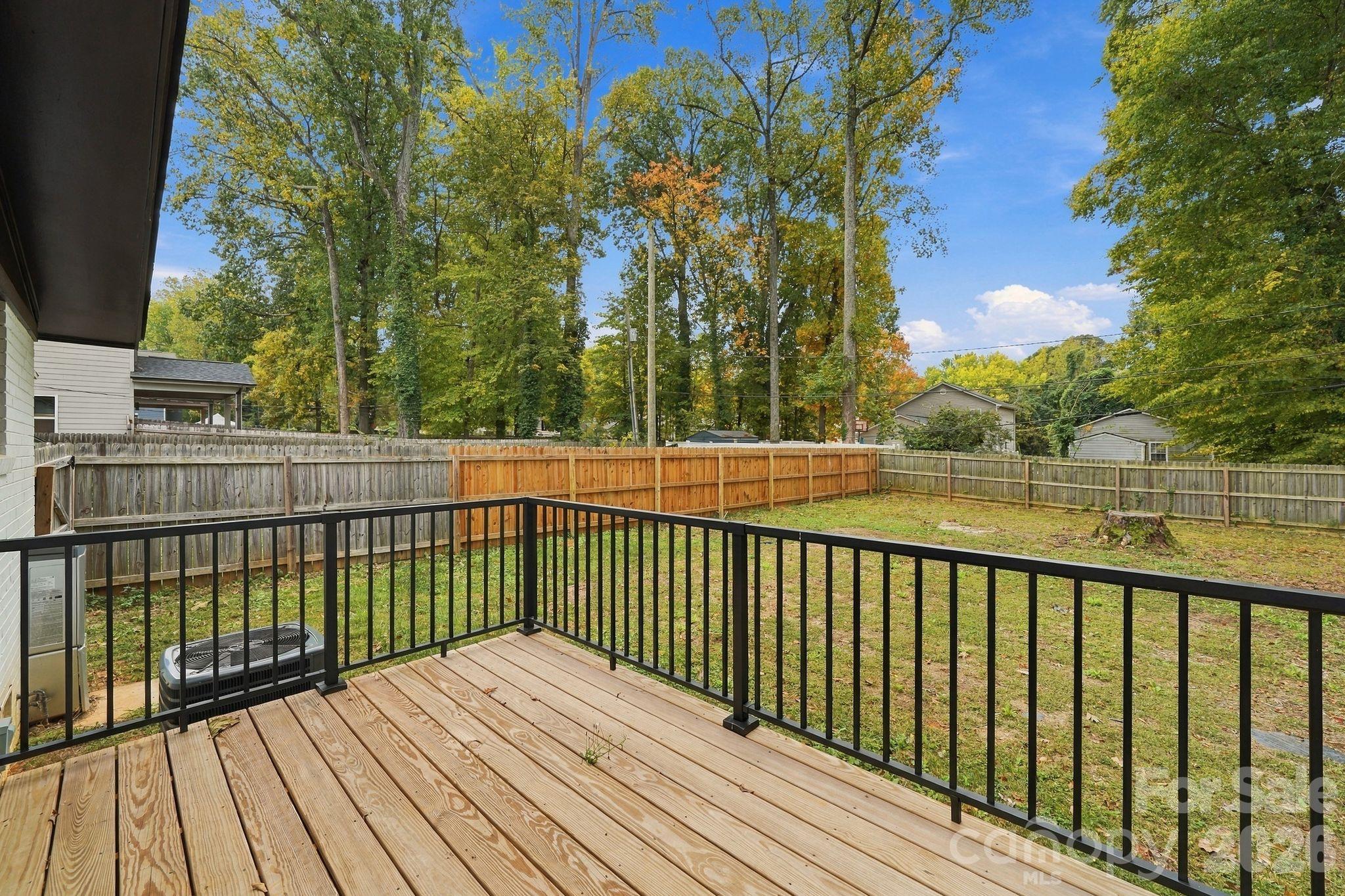 Single Family Residence at 841 Mcarthur Avenue, Charlotte, photo 28 of 33