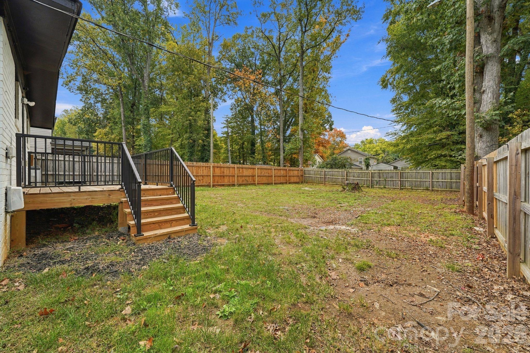 Single Family Residence at 841 Mcarthur Avenue, Charlotte, photo 29 of 33