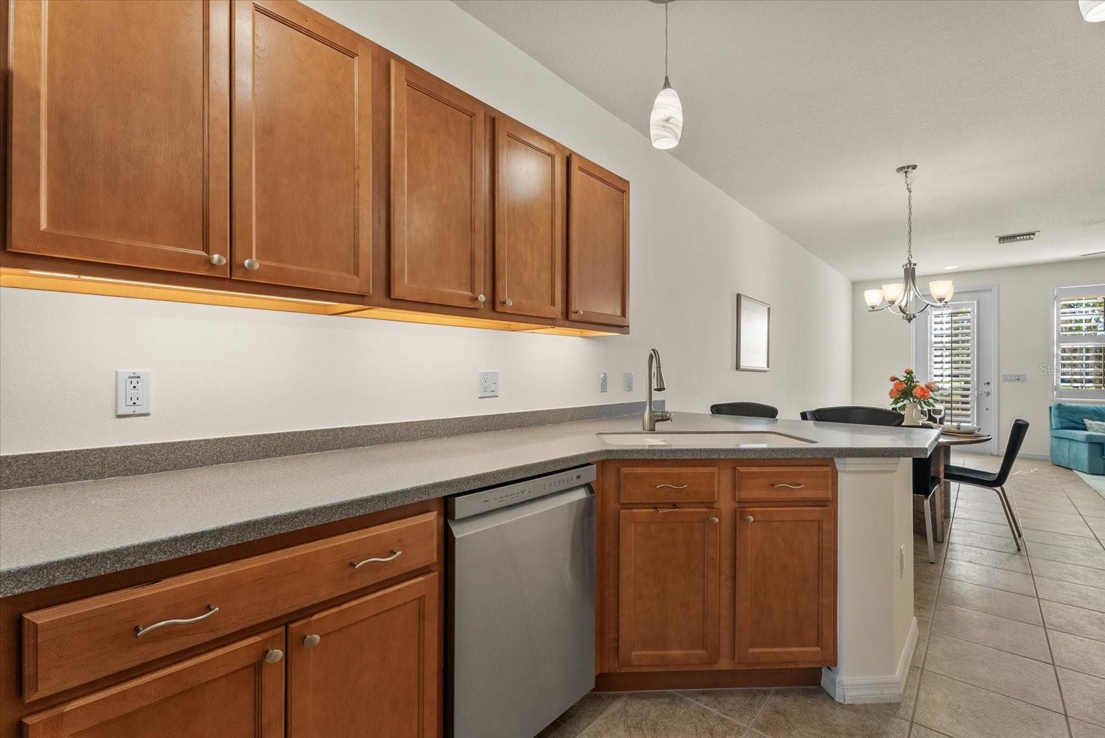 Kitchen - 3810 82ND AVENUE CIR E #104, SARASOTA