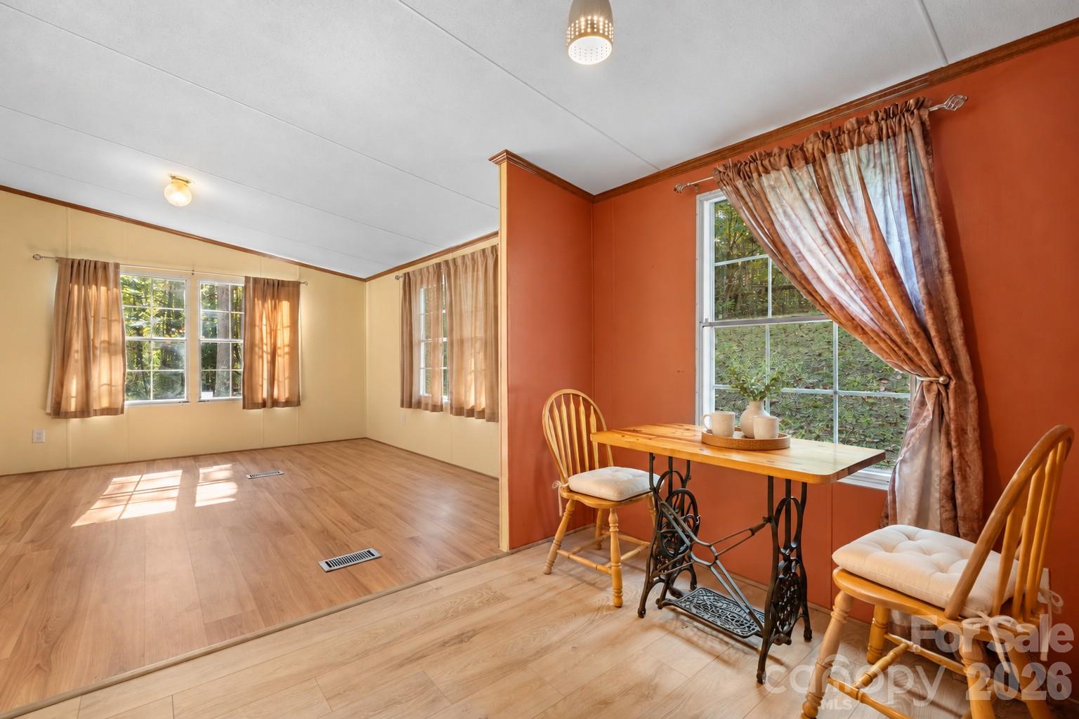 Living Room/Dinning Room - 3297 Stony Brook Circle, Newton