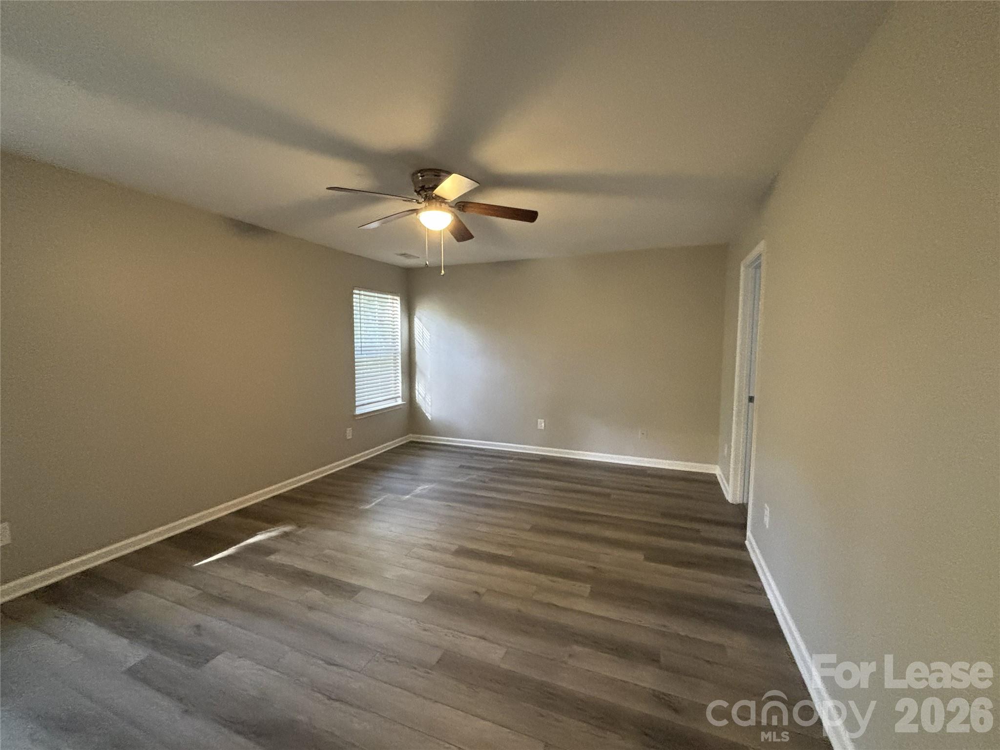 Single Family Residence at 3019 Edmonton Place, Charlotte, photo 8 of 13