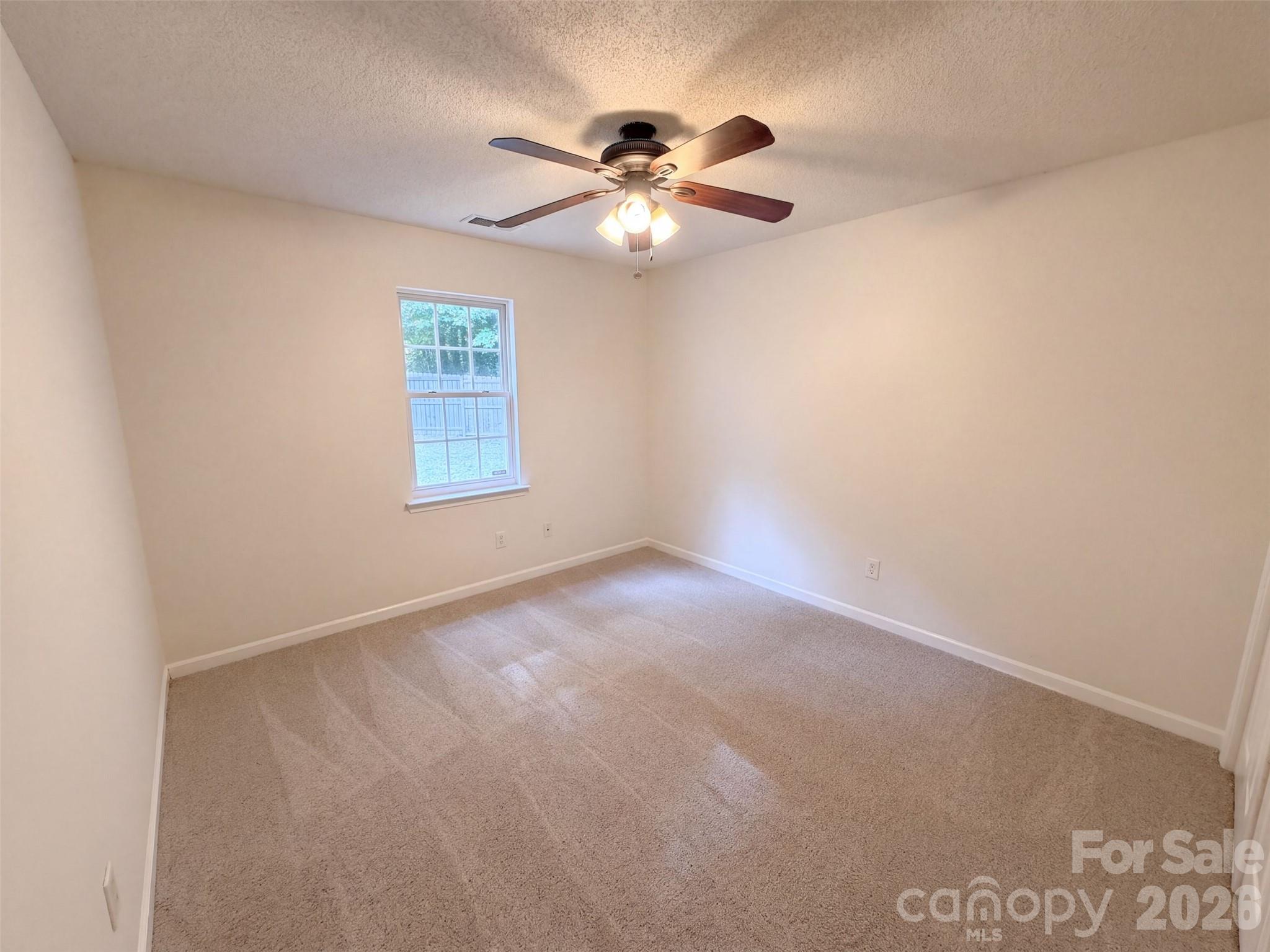 Single Family Residence at 3105 Passour Ridge Lane, Charlotte, photo 10 of 19