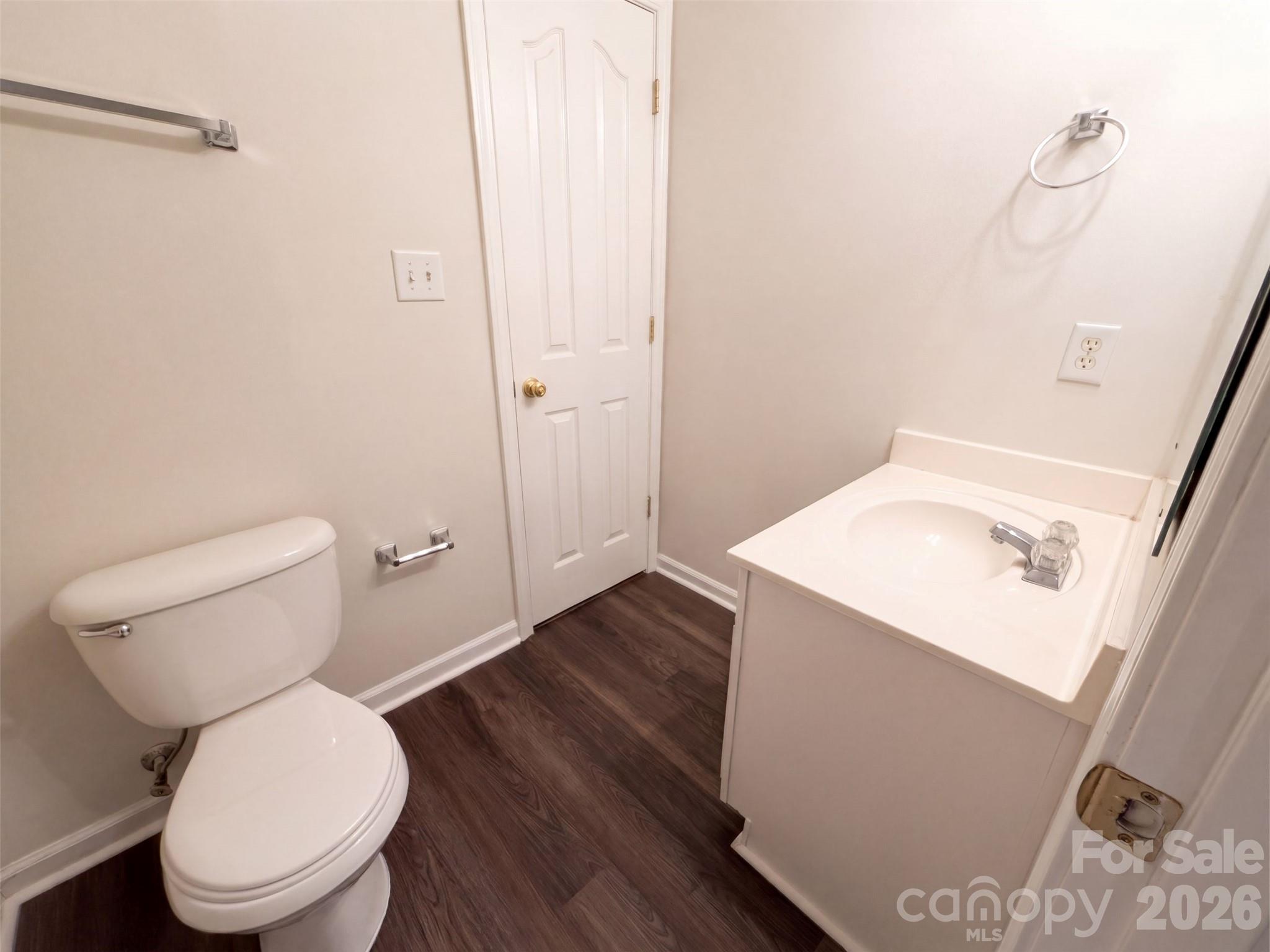 Single Family Residence at 3105 Passour Ridge Lane, Charlotte, photo 14 of 19