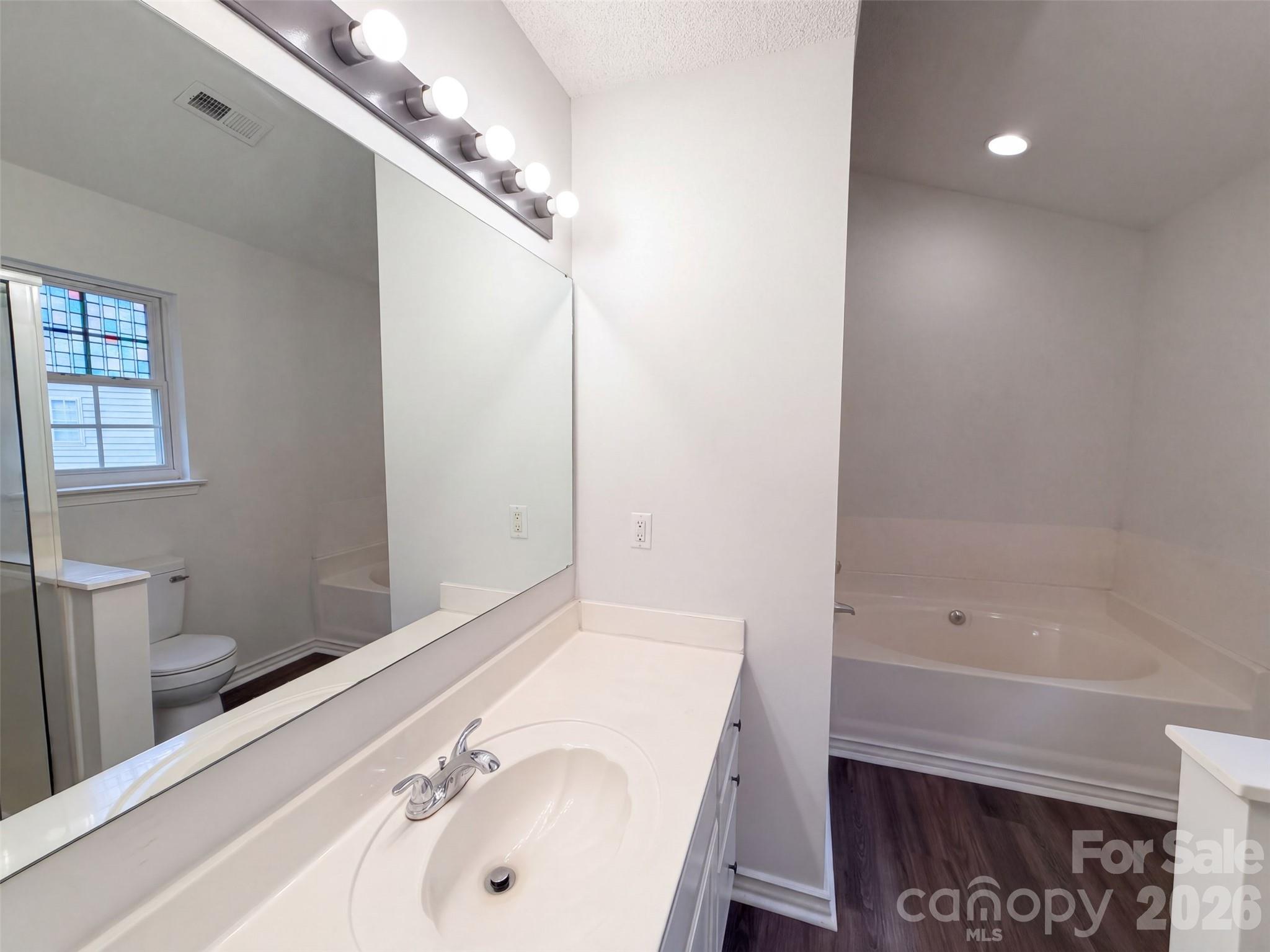 Single Family Residence at 3105 Passour Ridge Lane, Charlotte, photo 15 of 19