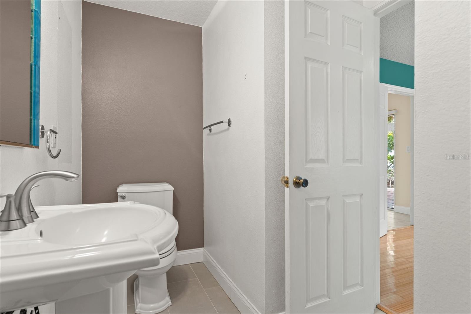 Single Family Residence at 2725 N MYRTLE AVE, TAMPA, photo 12 of 21