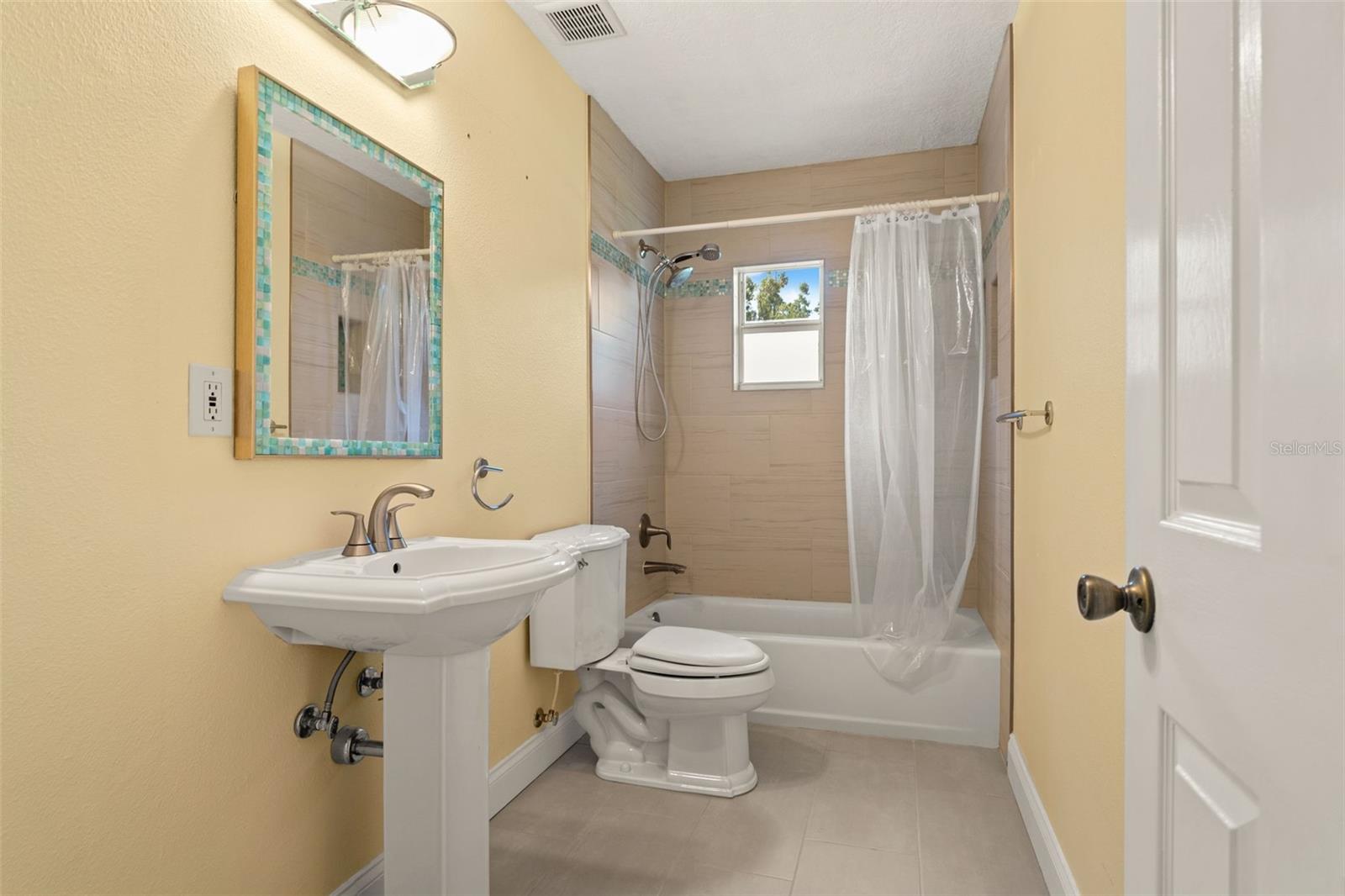 Single Family Residence at 2725 N MYRTLE AVE, TAMPA, photo 16 of 21