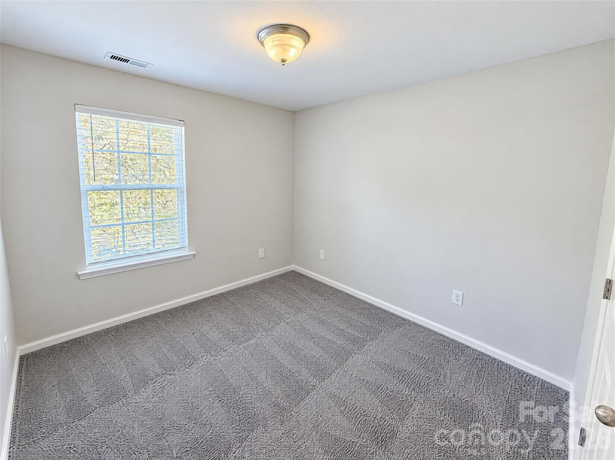 Single Family Residence at 2150 Minstrels Way, Fort Mill, photo 11 of 22