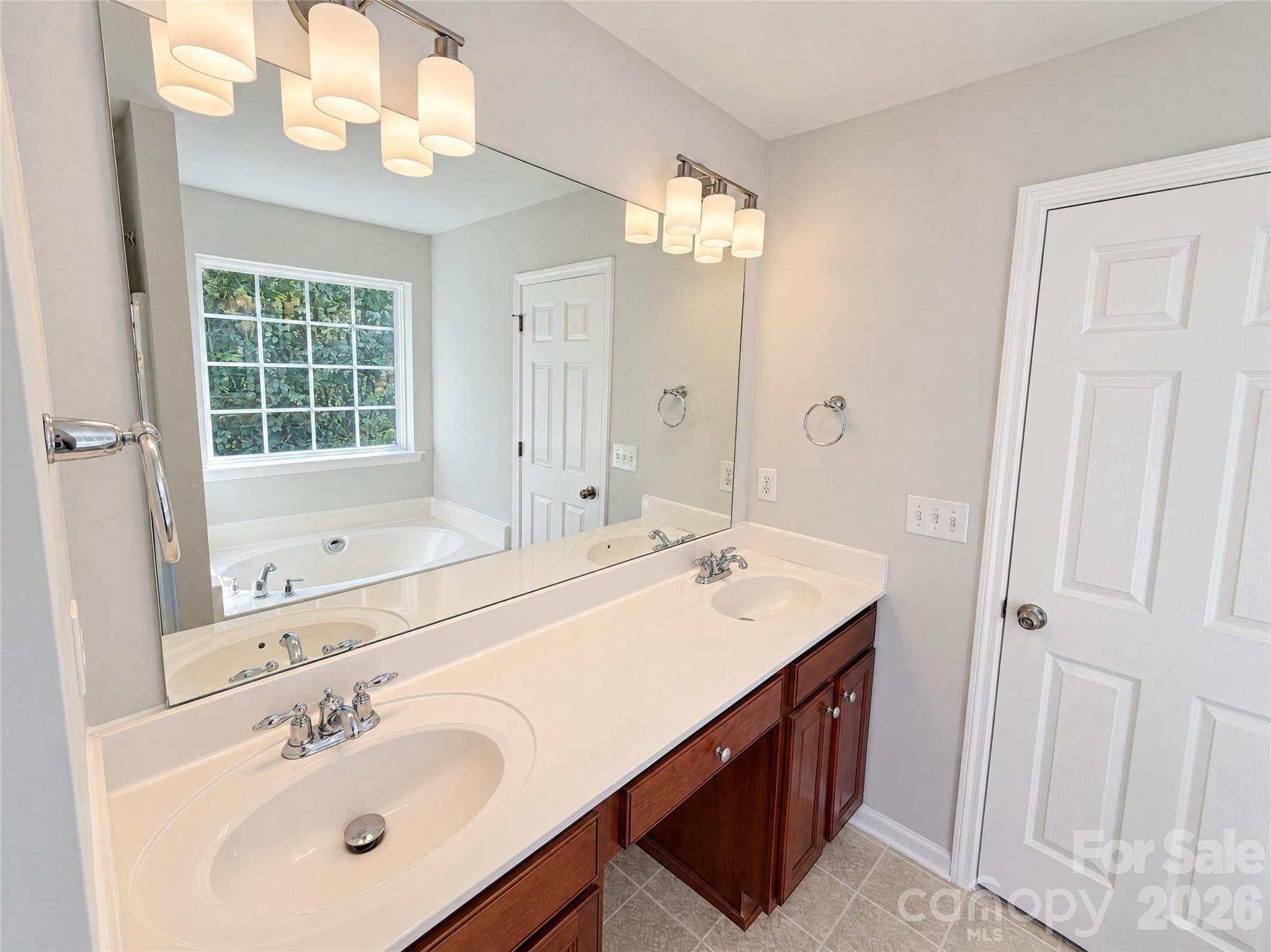 Single Family Residence at 2150 Minstrels Way, Fort Mill, photo 18 of 22