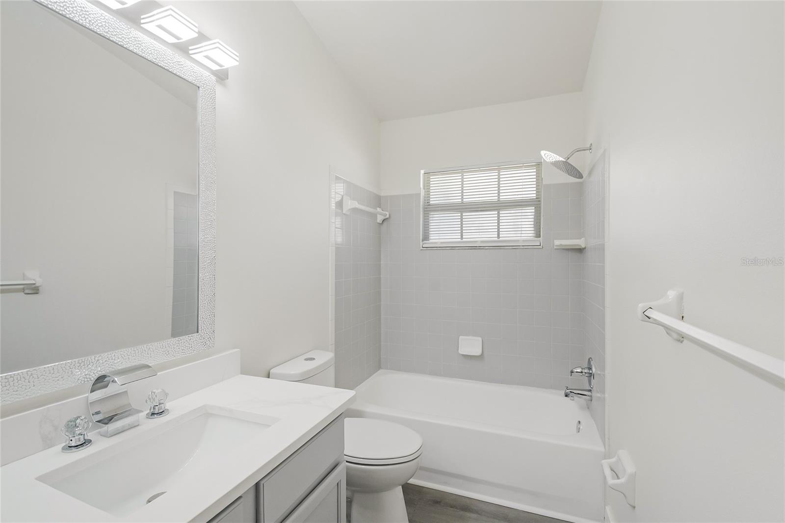 Single Family Residence at 109 N FAULKNER AVE, LEESBURG, photo 21 of 39