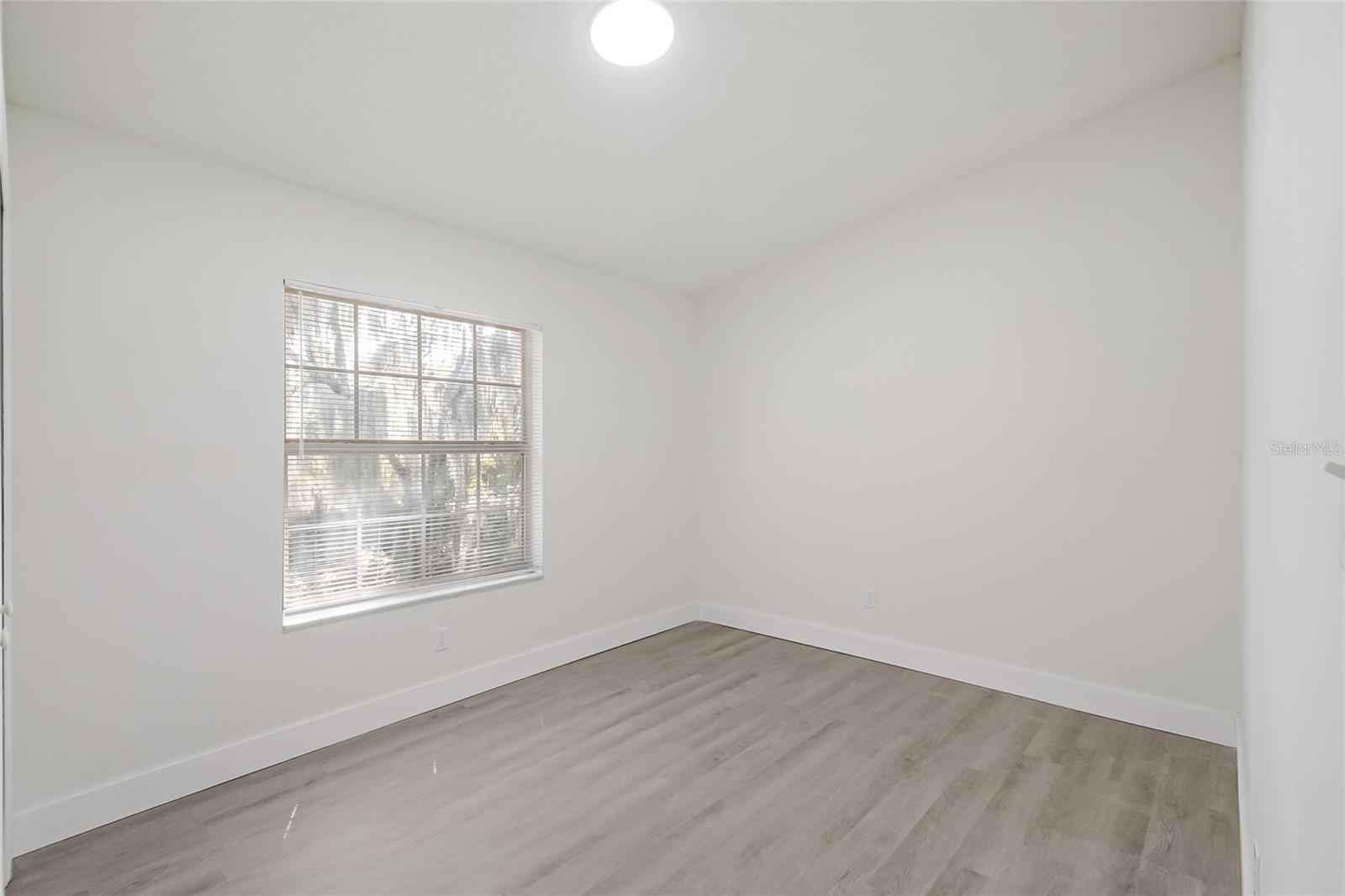 Single Family Residence at 109 N FAULKNER AVE, LEESBURG, photo 26 of 39