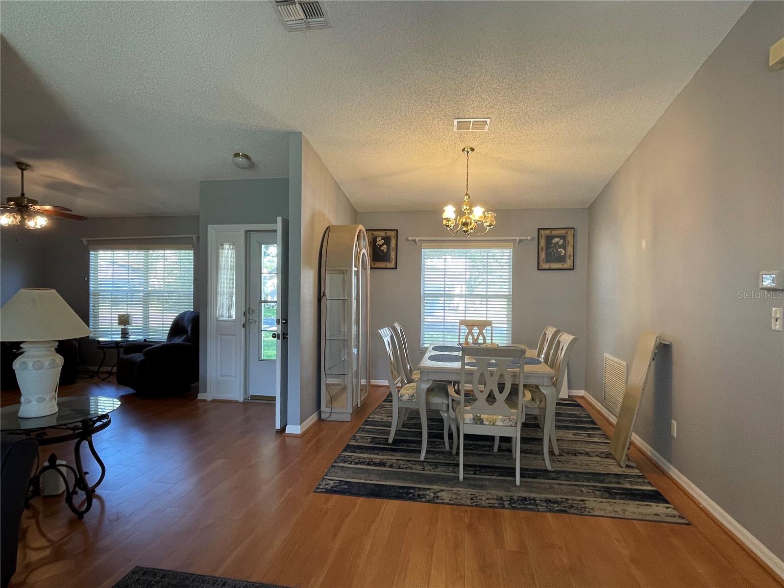 Single Family Residence at 5070 EL DESTINO DR, LEESBURG, photo 2 of 7