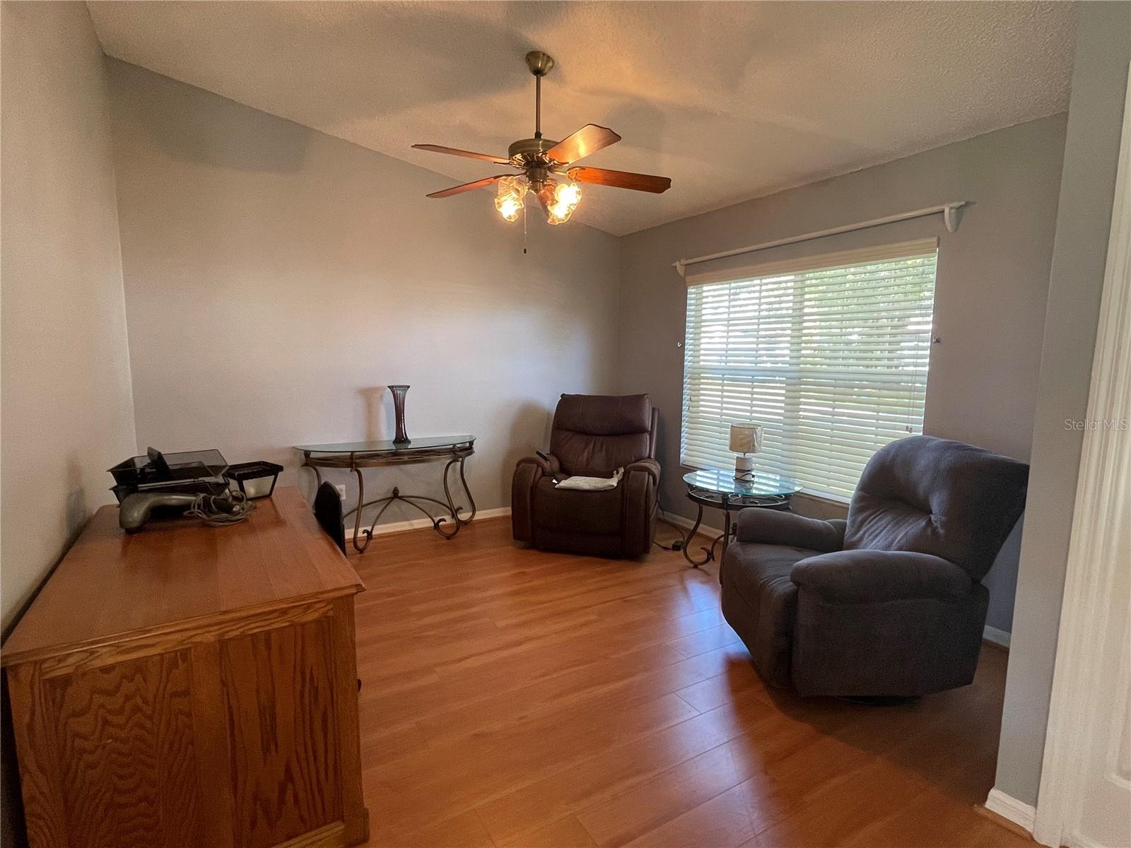 Single Family Residence at 5070 EL DESTINO DR, LEESBURG, photo 4 of 7